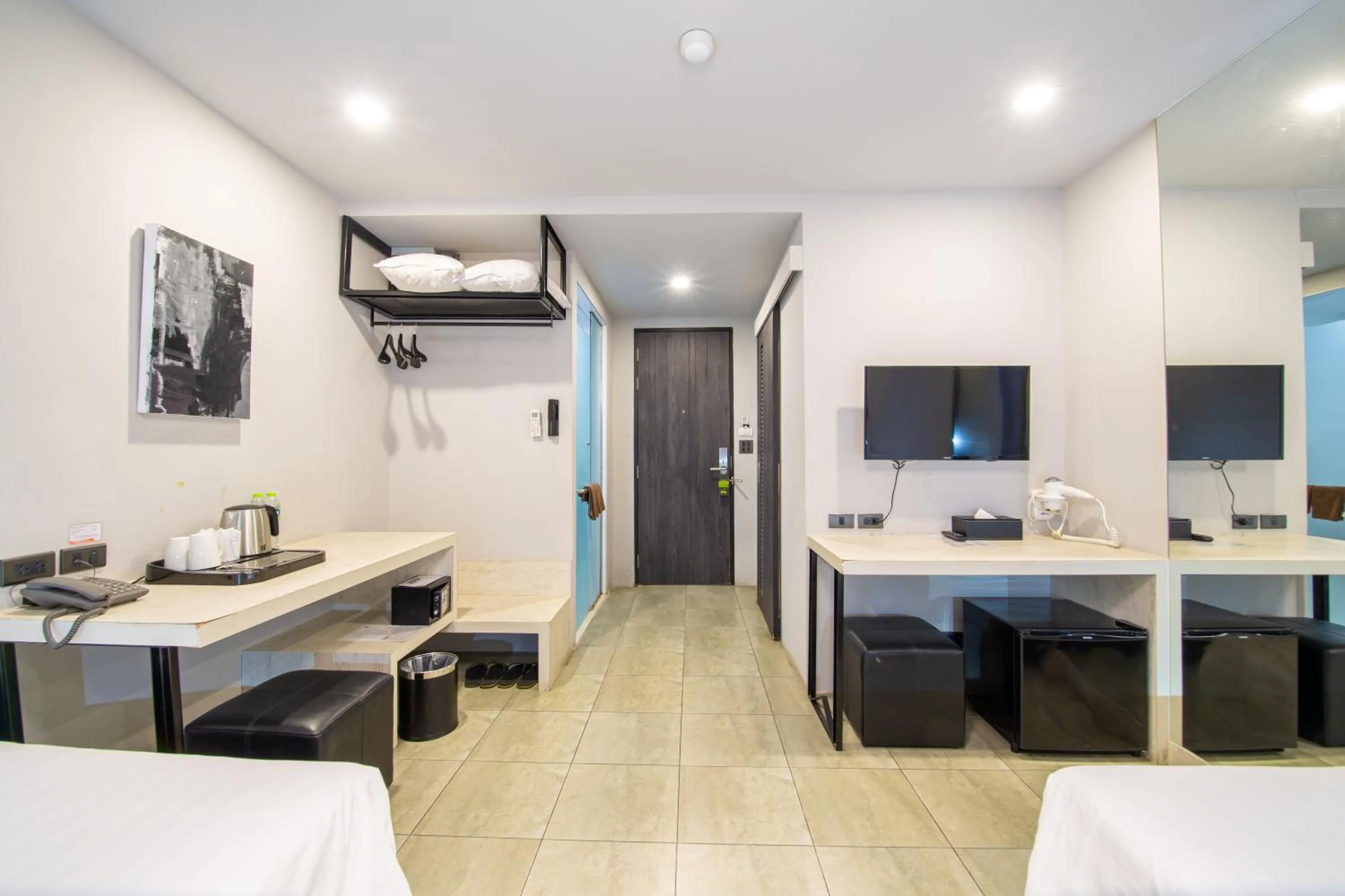 TV and multimedia, Bed in WE Terminal Hotel