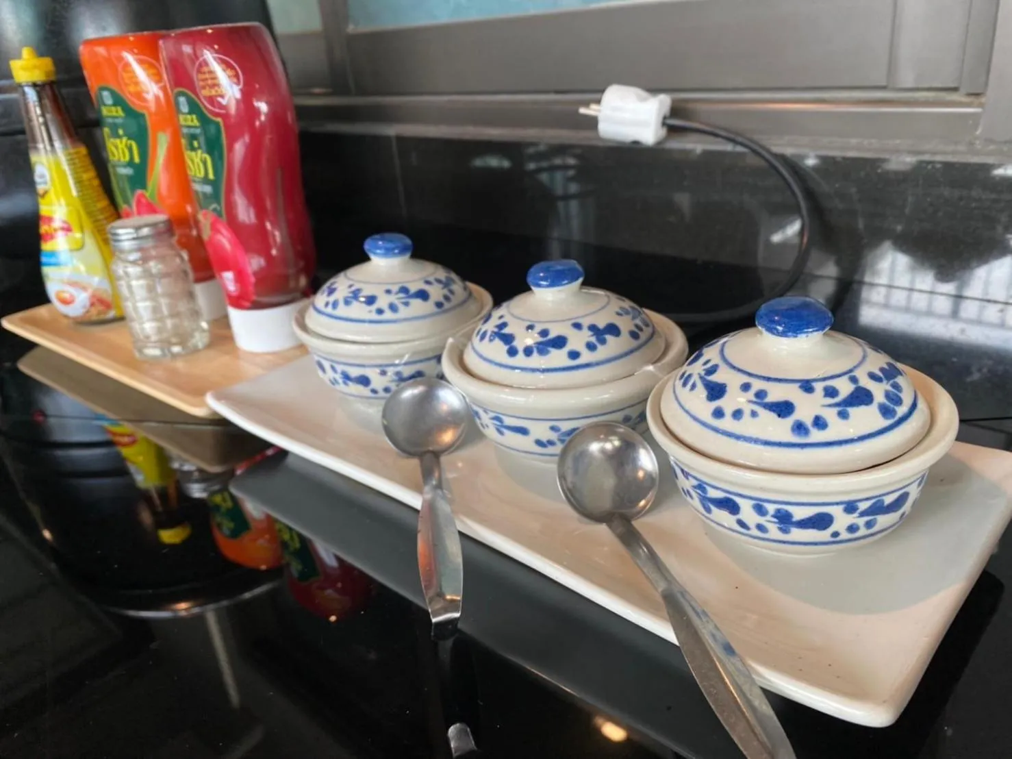 Food and drinks in WE Terminal Hotel