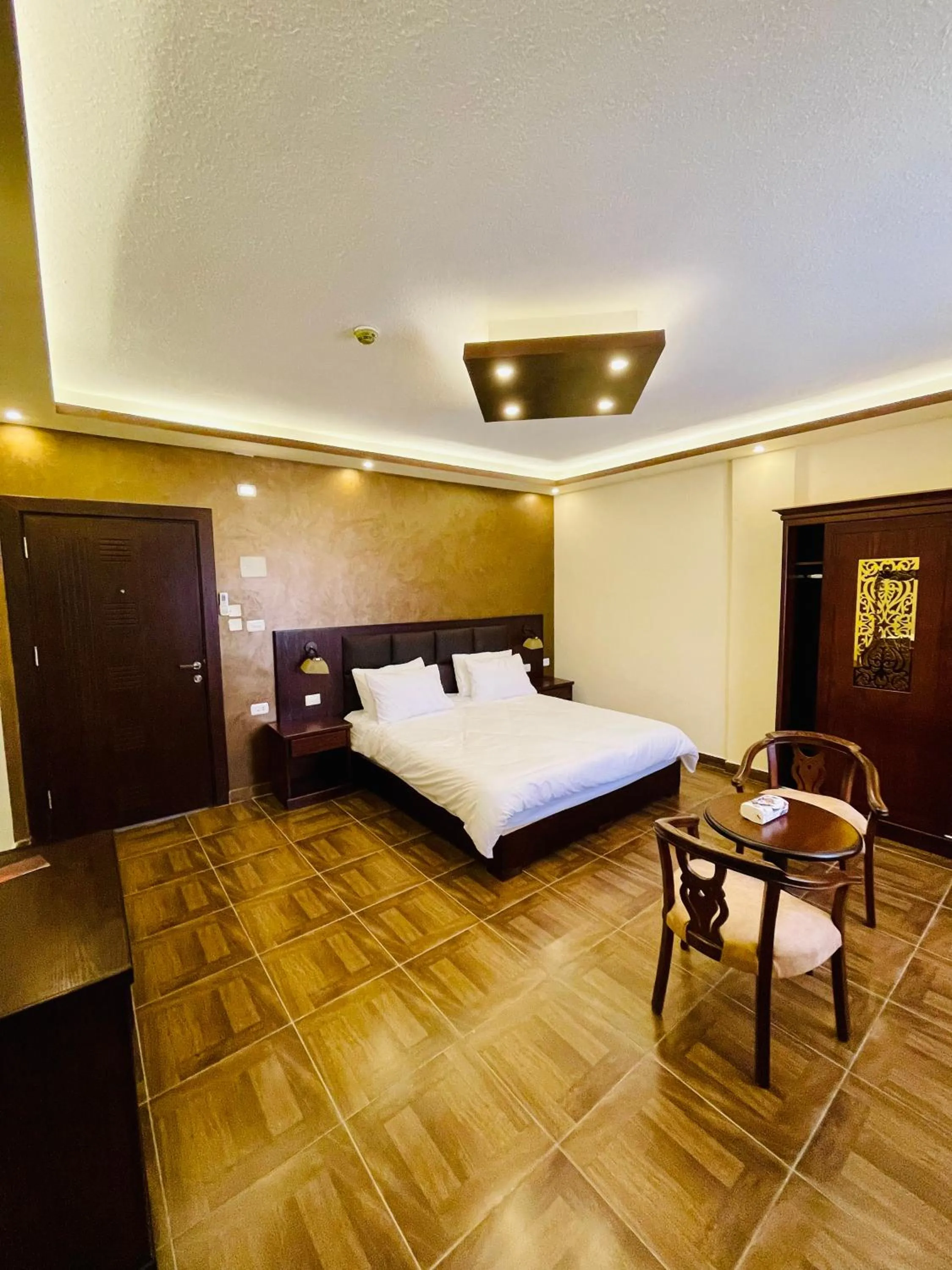 Deluxe Double Room in Esperanza Petra