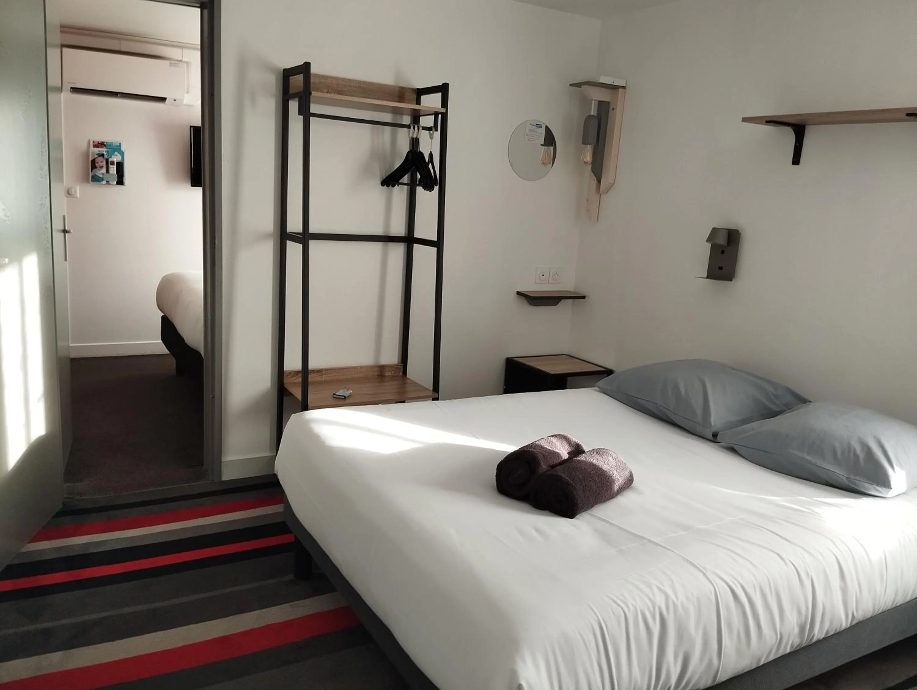 Family, Bed in Kyriad Direct Saintes