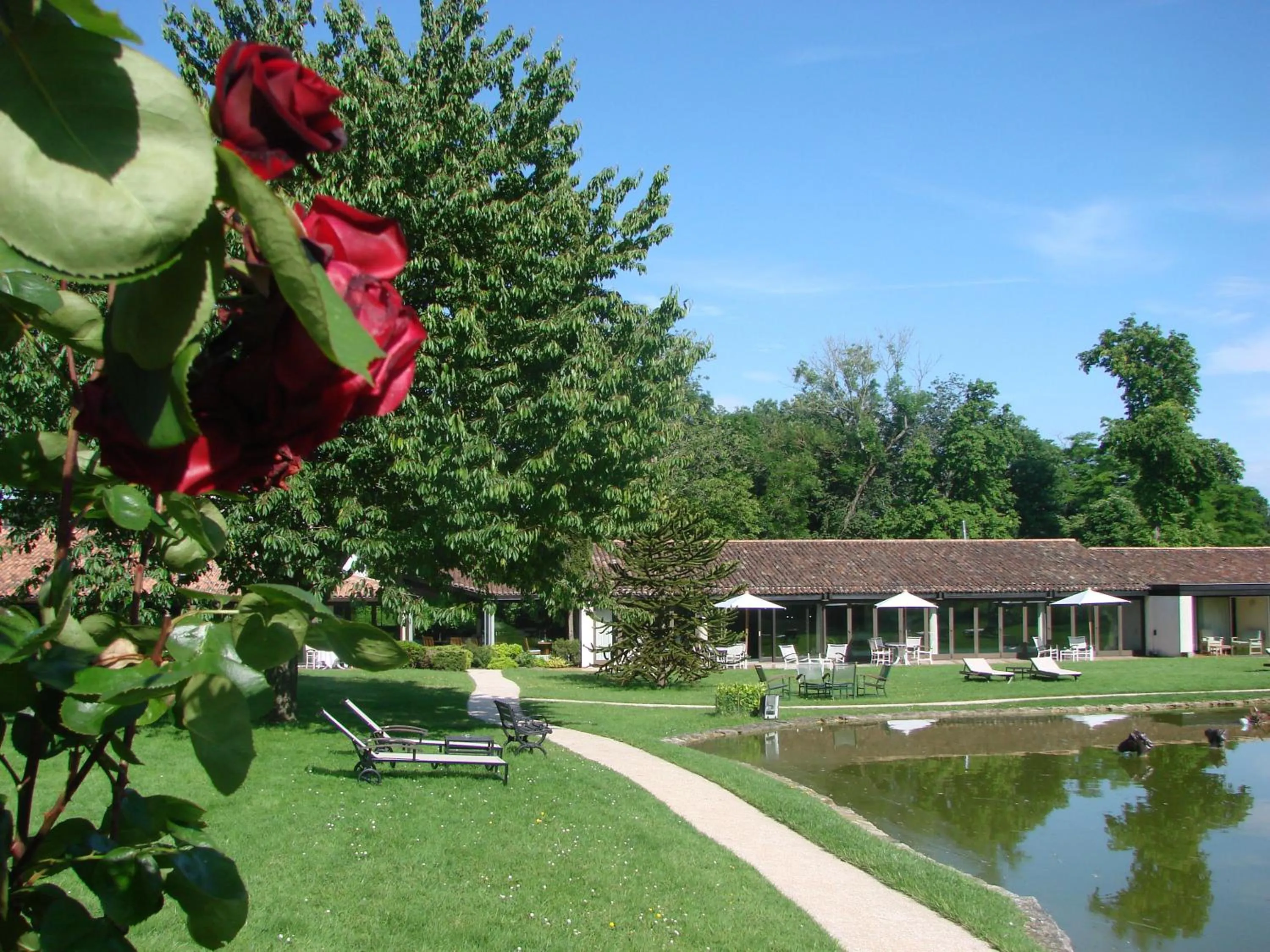 Facade/entrance in Relais du Bois Saint Georges - Hôtel de Charme