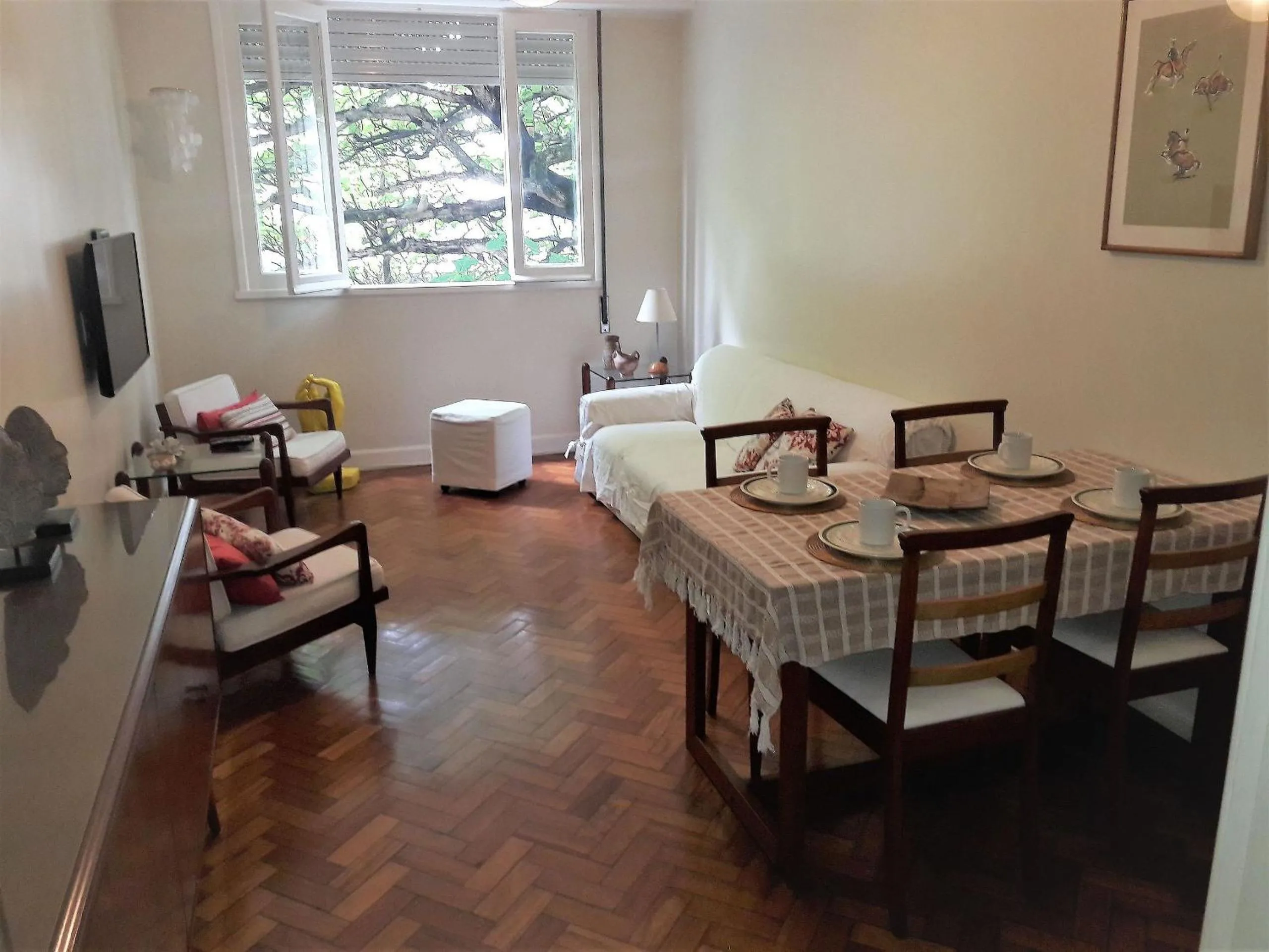 Living room, Bed in RIO DE JANEIRO - LEBLON BEACH