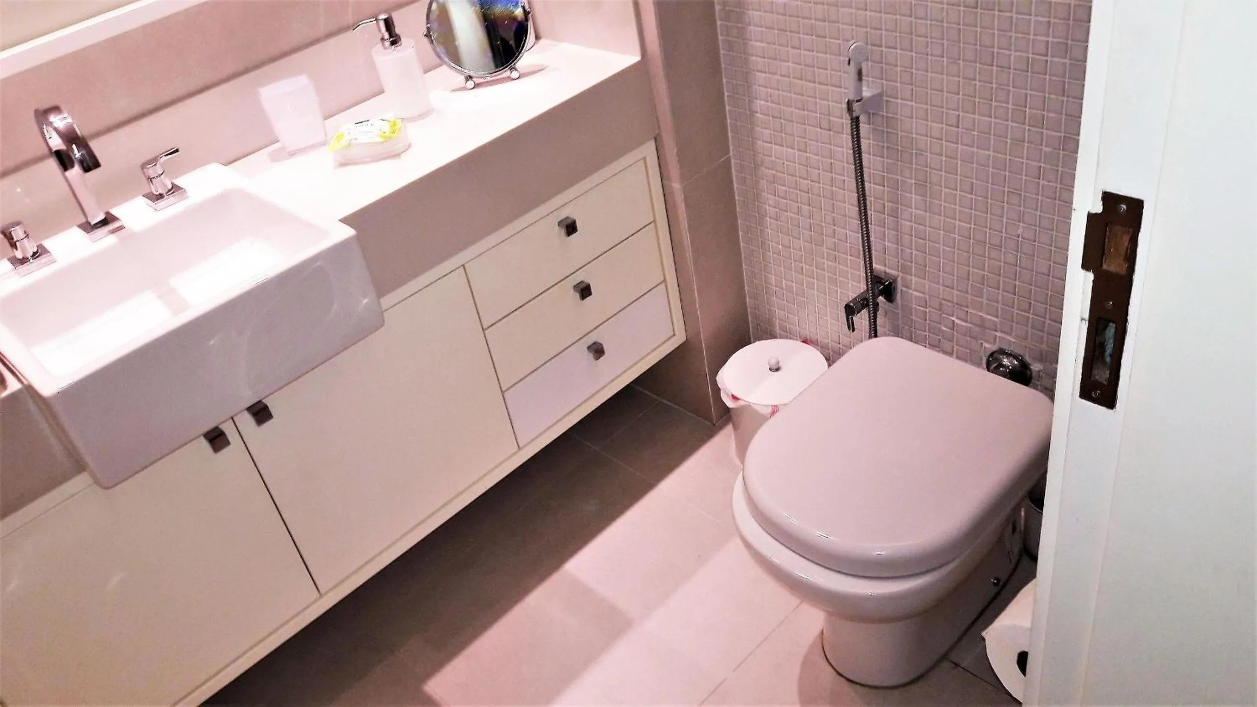 Toilet in RIO DE JANEIRO - LEBLON BEACH