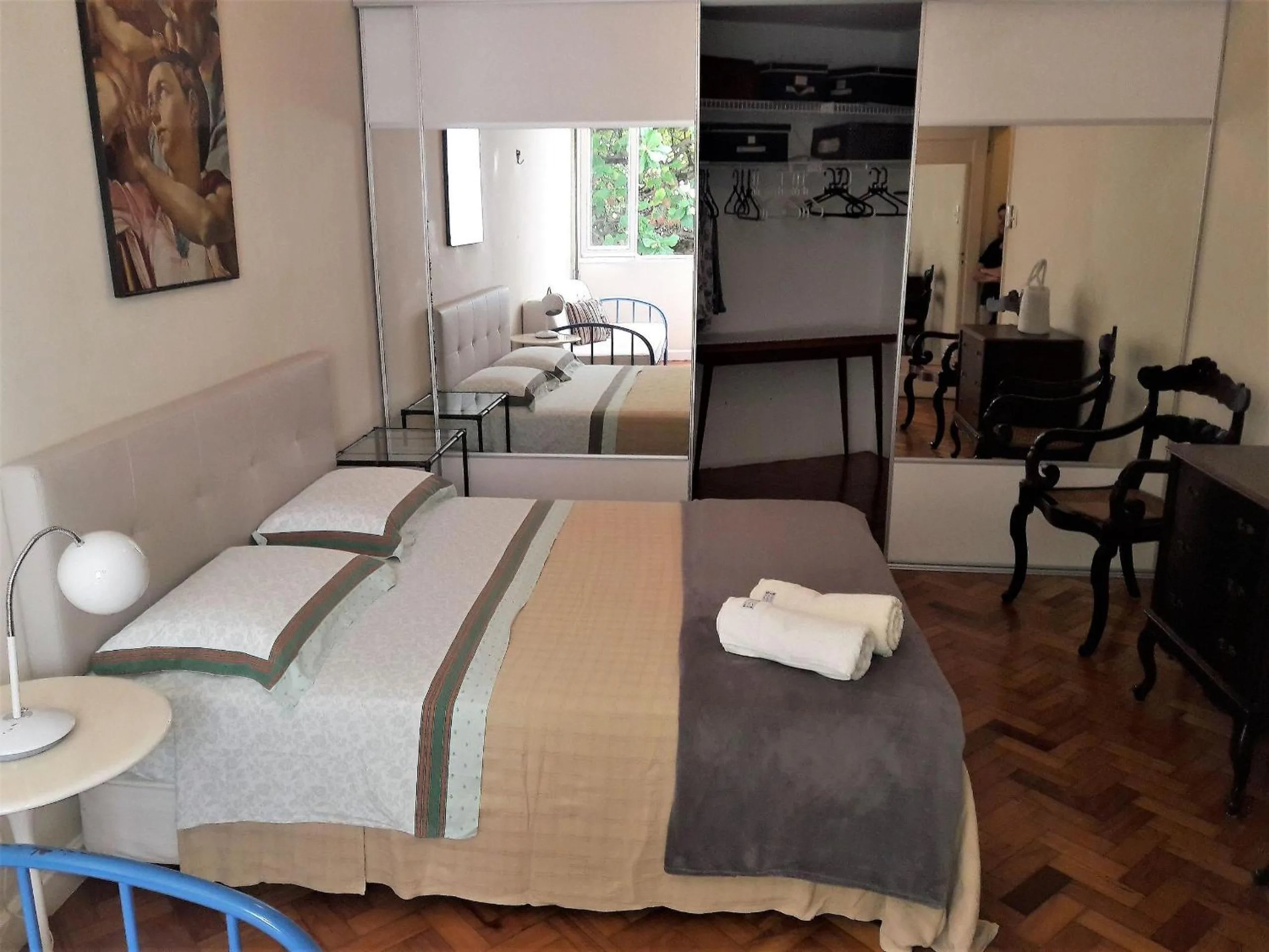 Bedroom, Bed in RIO DE JANEIRO - LEBLON BEACH