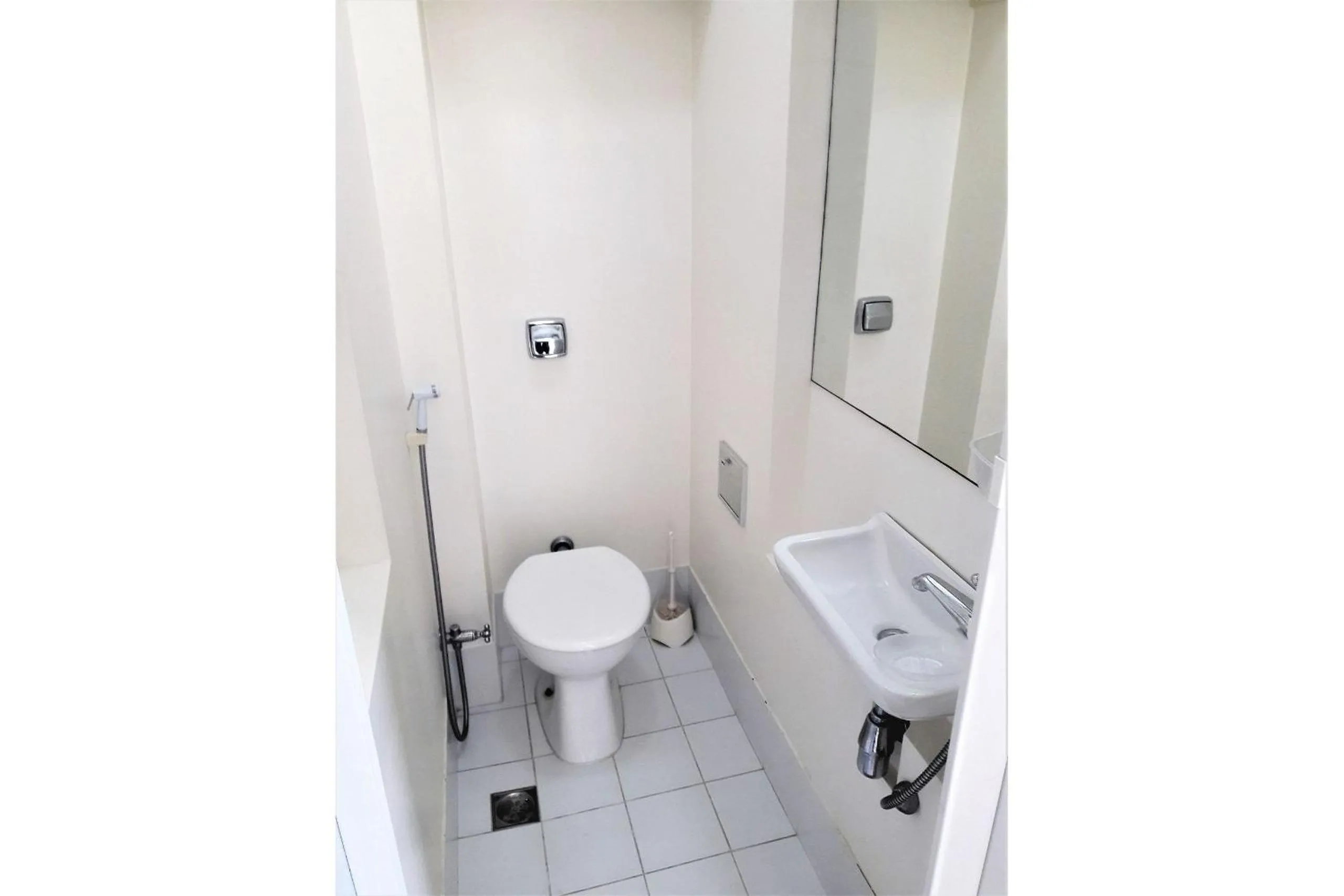 Toilet in RIO DE JANEIRO - LEBLON BEACH