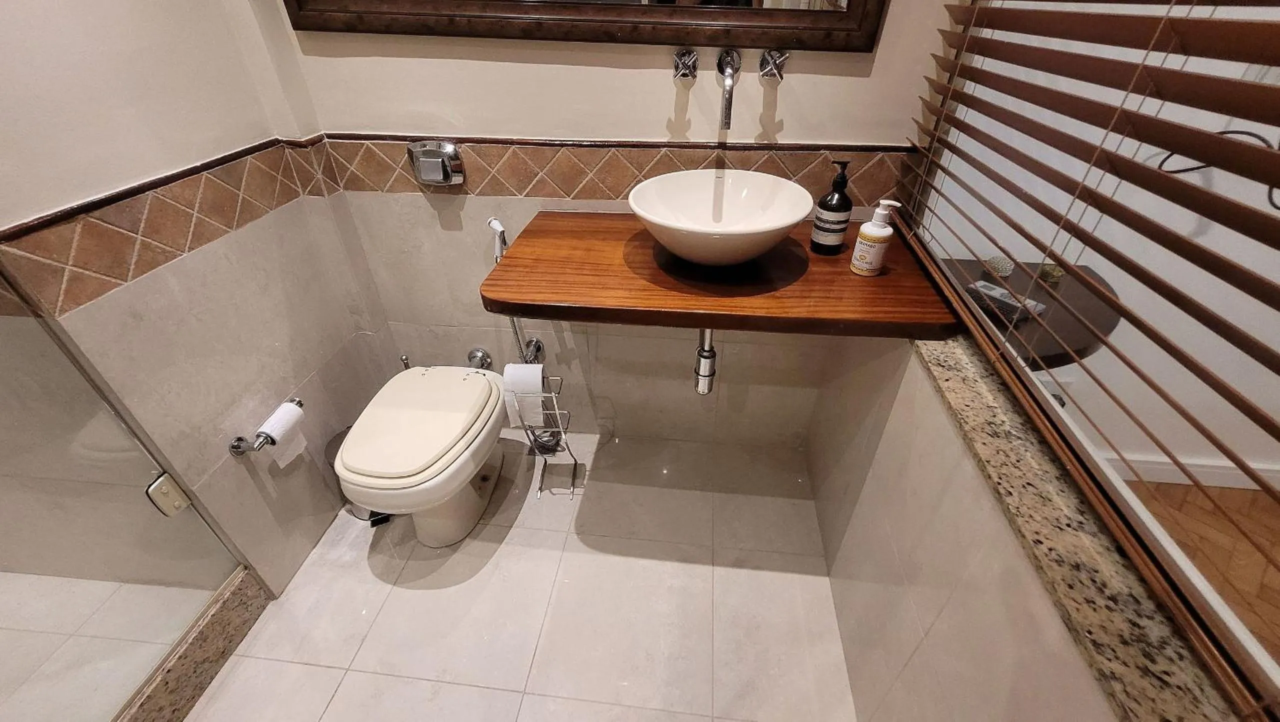 Toilet in RIO DE JANEIRO - LEBLON BEACH