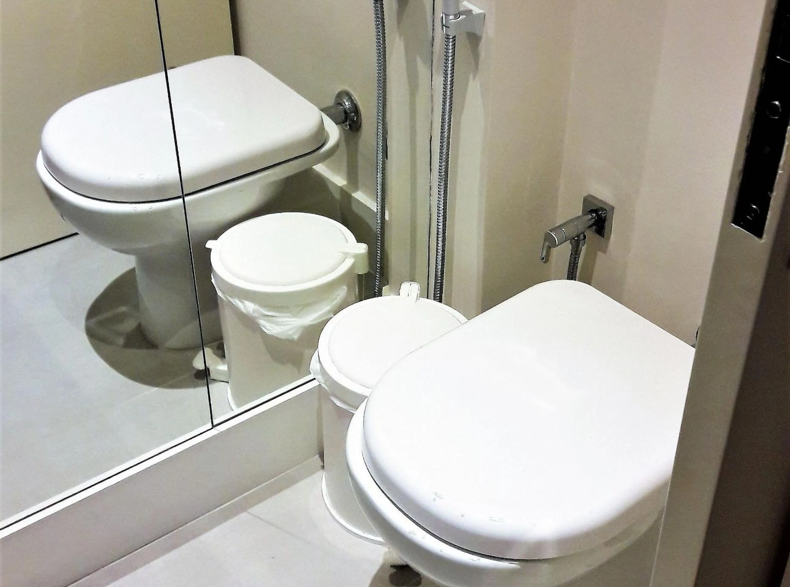 Bathroom in RIO DE JANEIRO - LEBLON BEACH