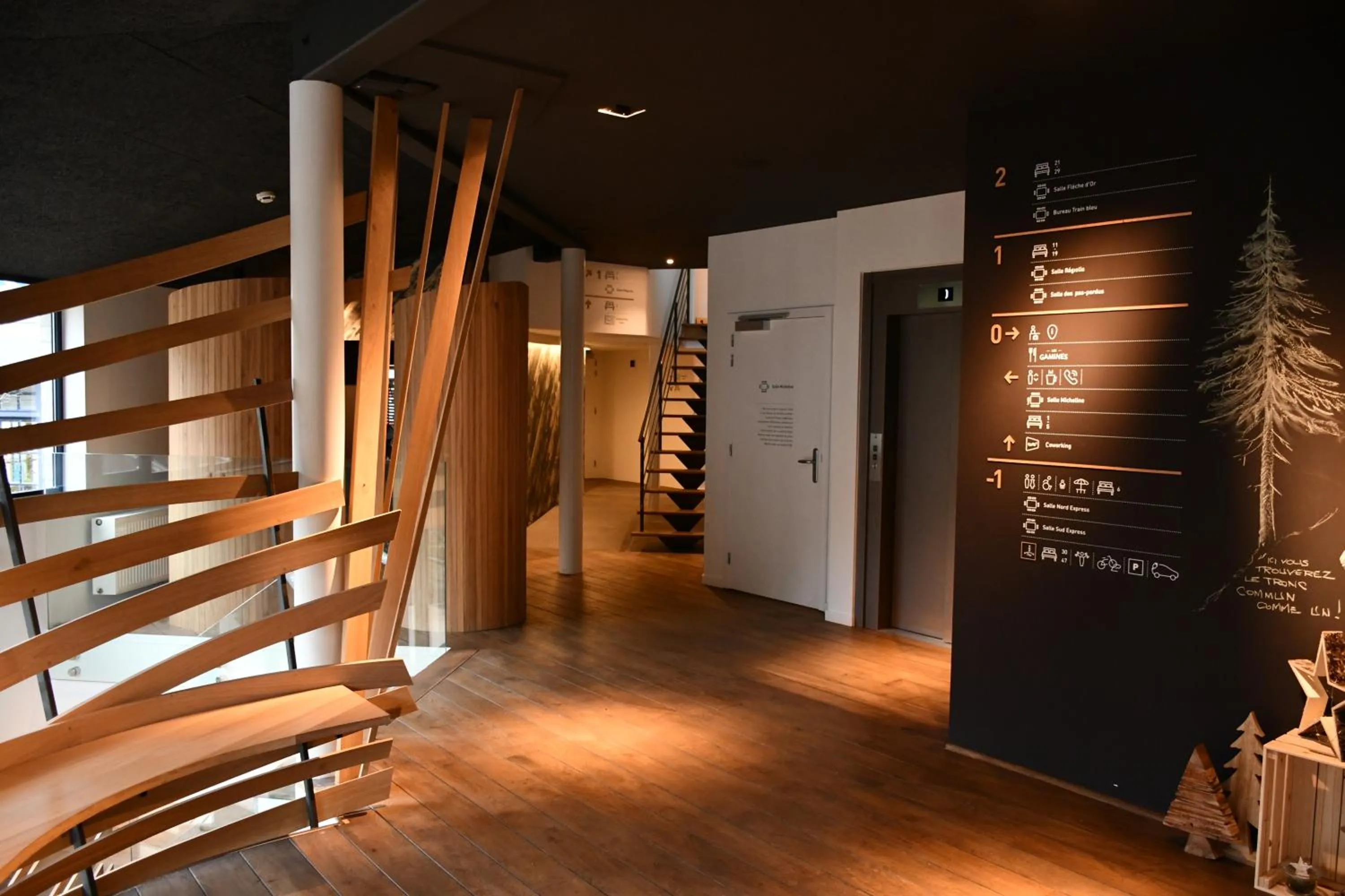 Property building in Hôtel Val de Poix- Logis Hôtel Restaurant