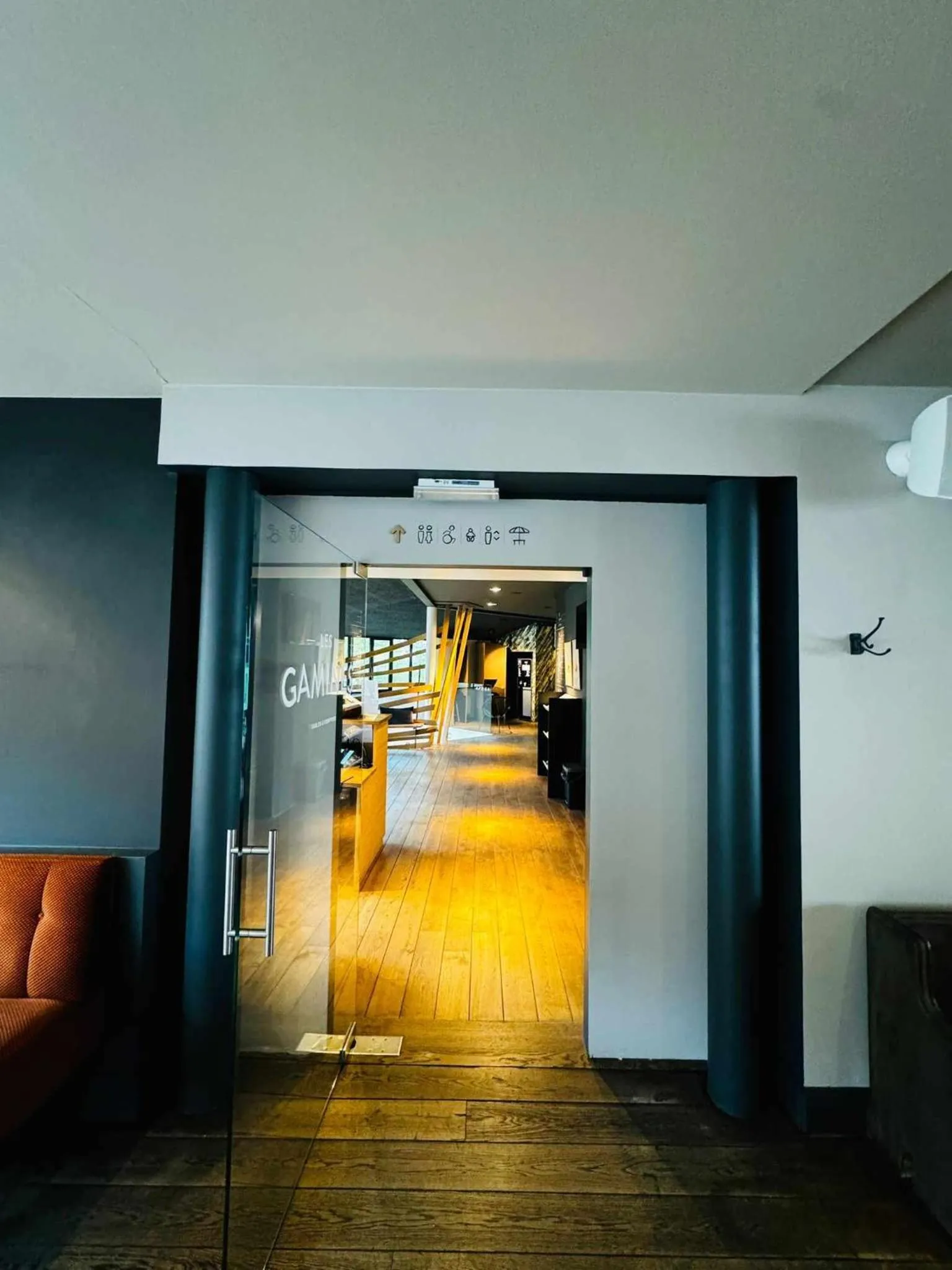 Living room in Hôtel Val de Poix- Logis Hôtel Restaurant