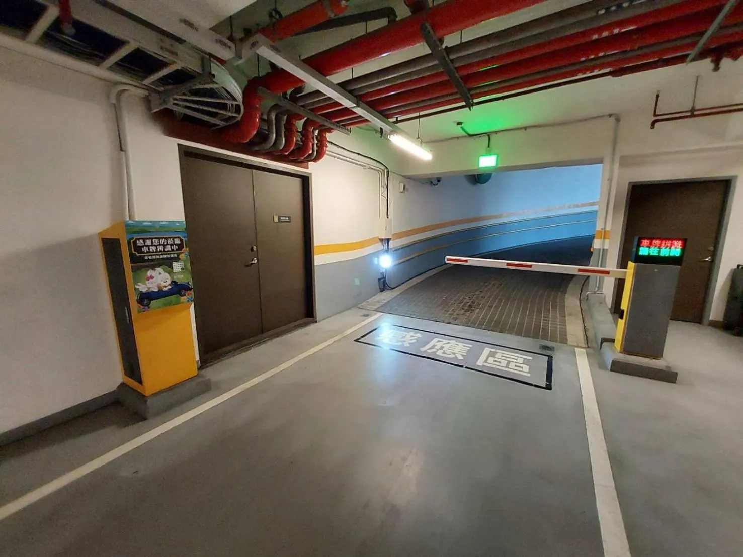 Parking in Walden Hotel