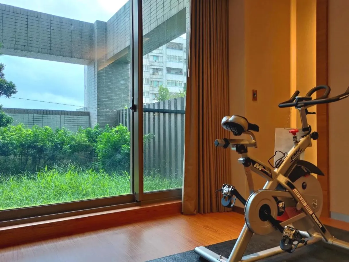 Fitness centre/facilities in Walden Hotel