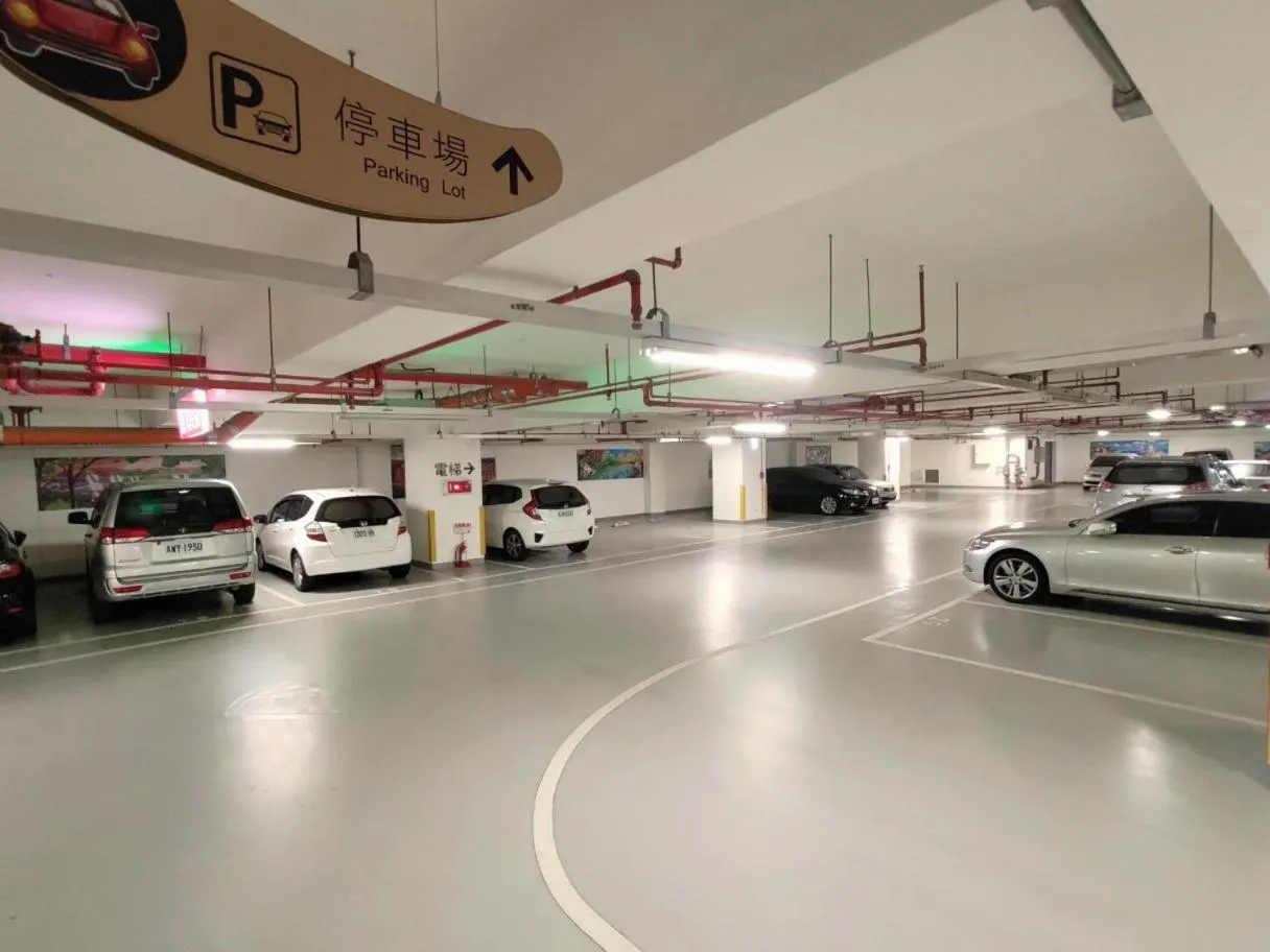 Parking in Walden Hotel