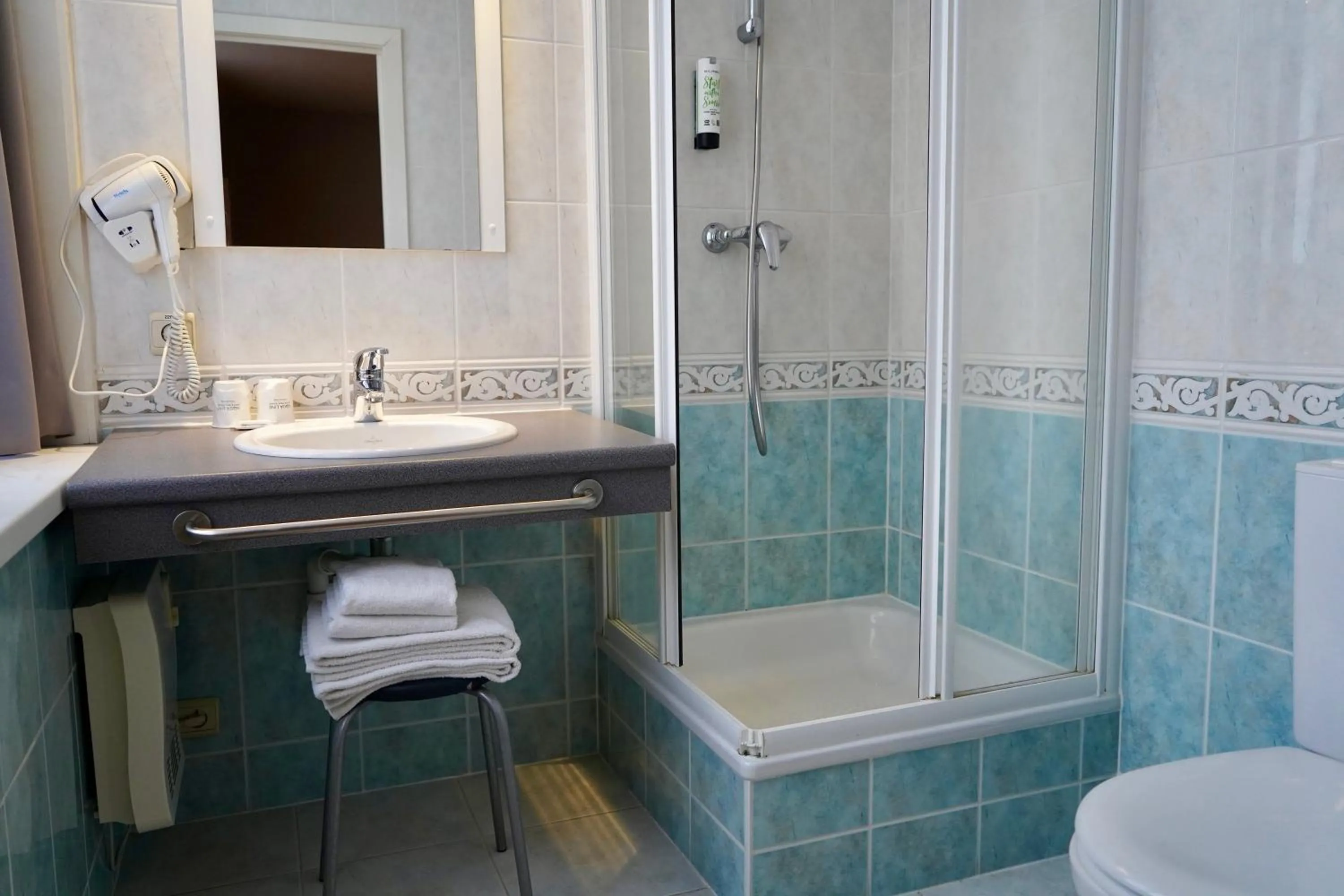 Bathroom in Hotel Prins Boudewijn