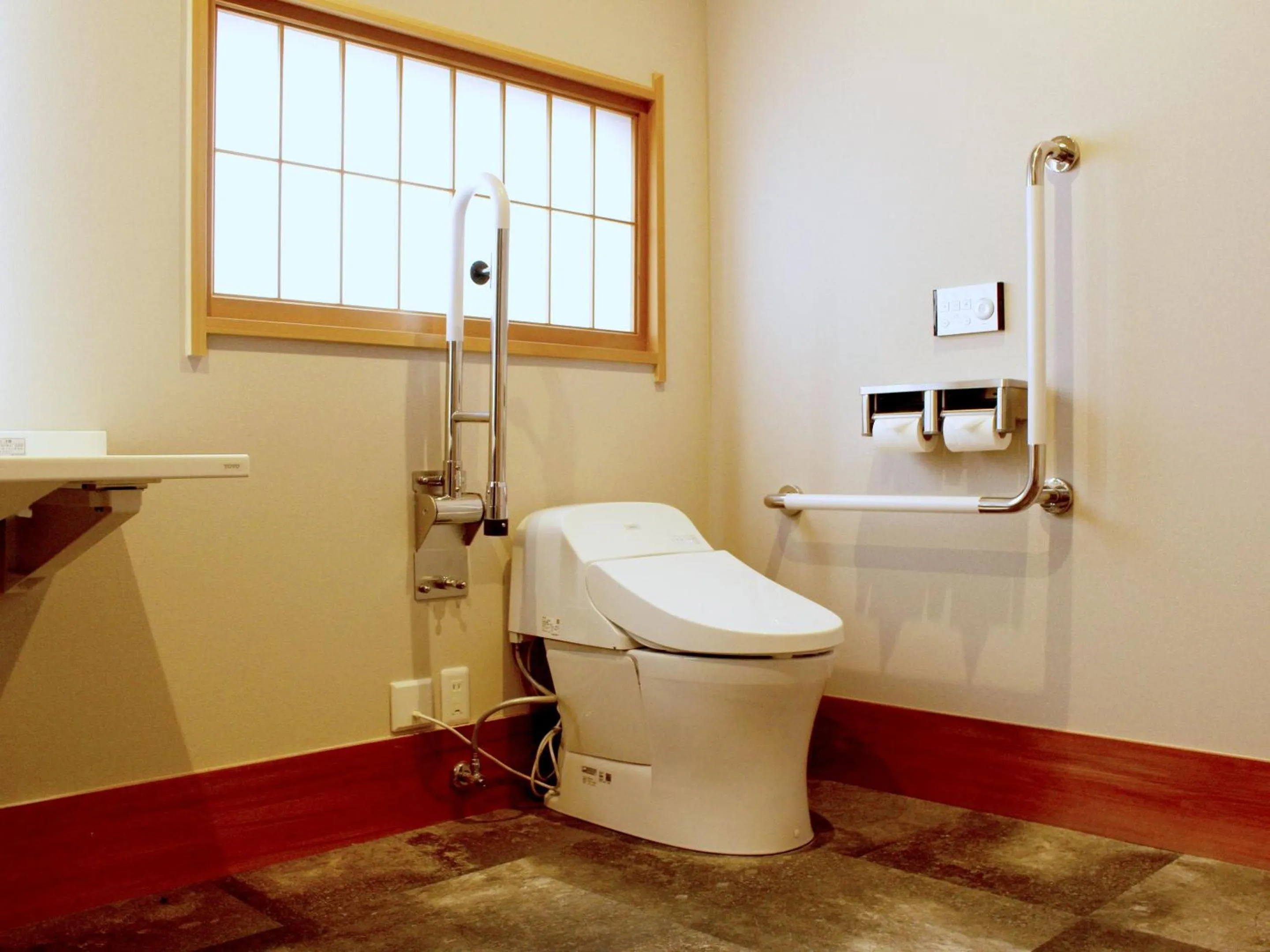 Toilet in Ryotei Jyusouya