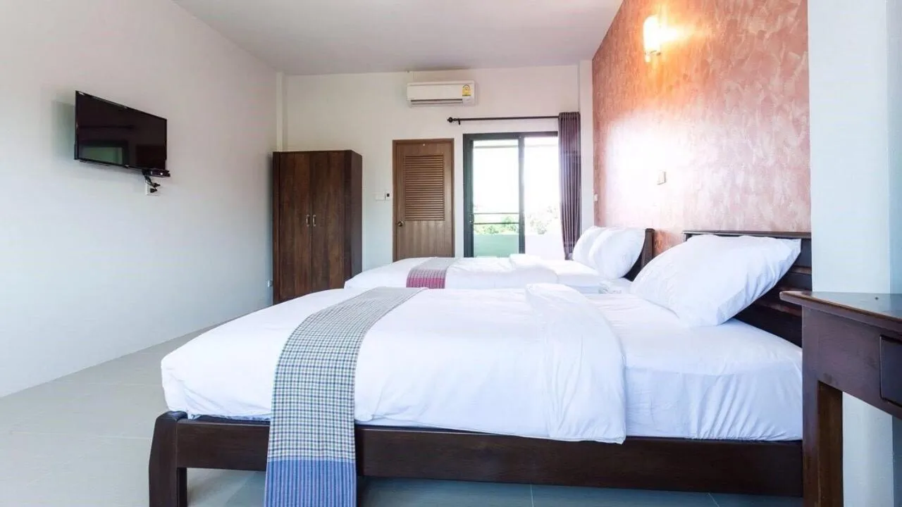 Bedroom, Bed in Benya Hotel โรงแรมเบญญา