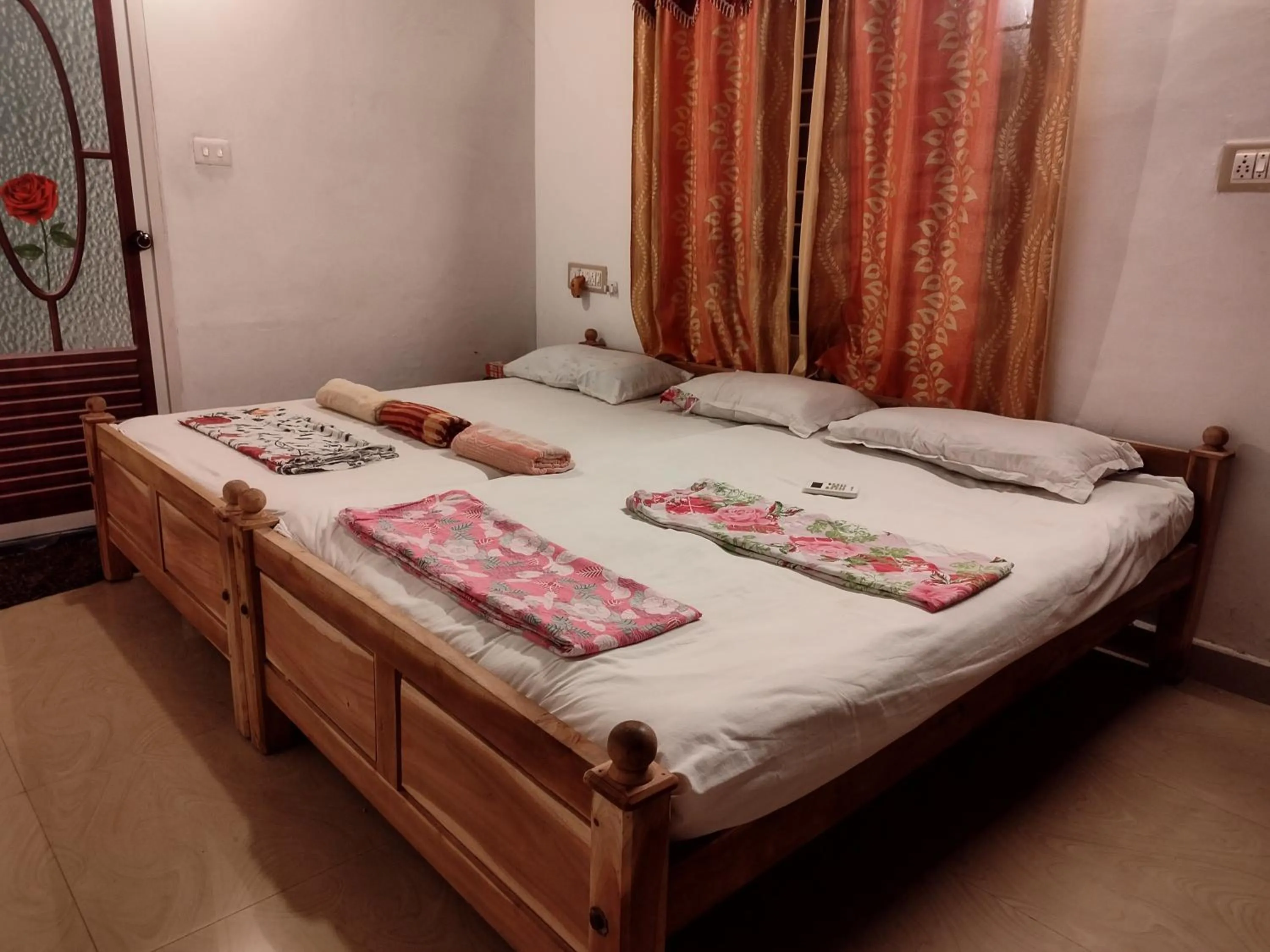 Bed in Marari Das Beach Villa