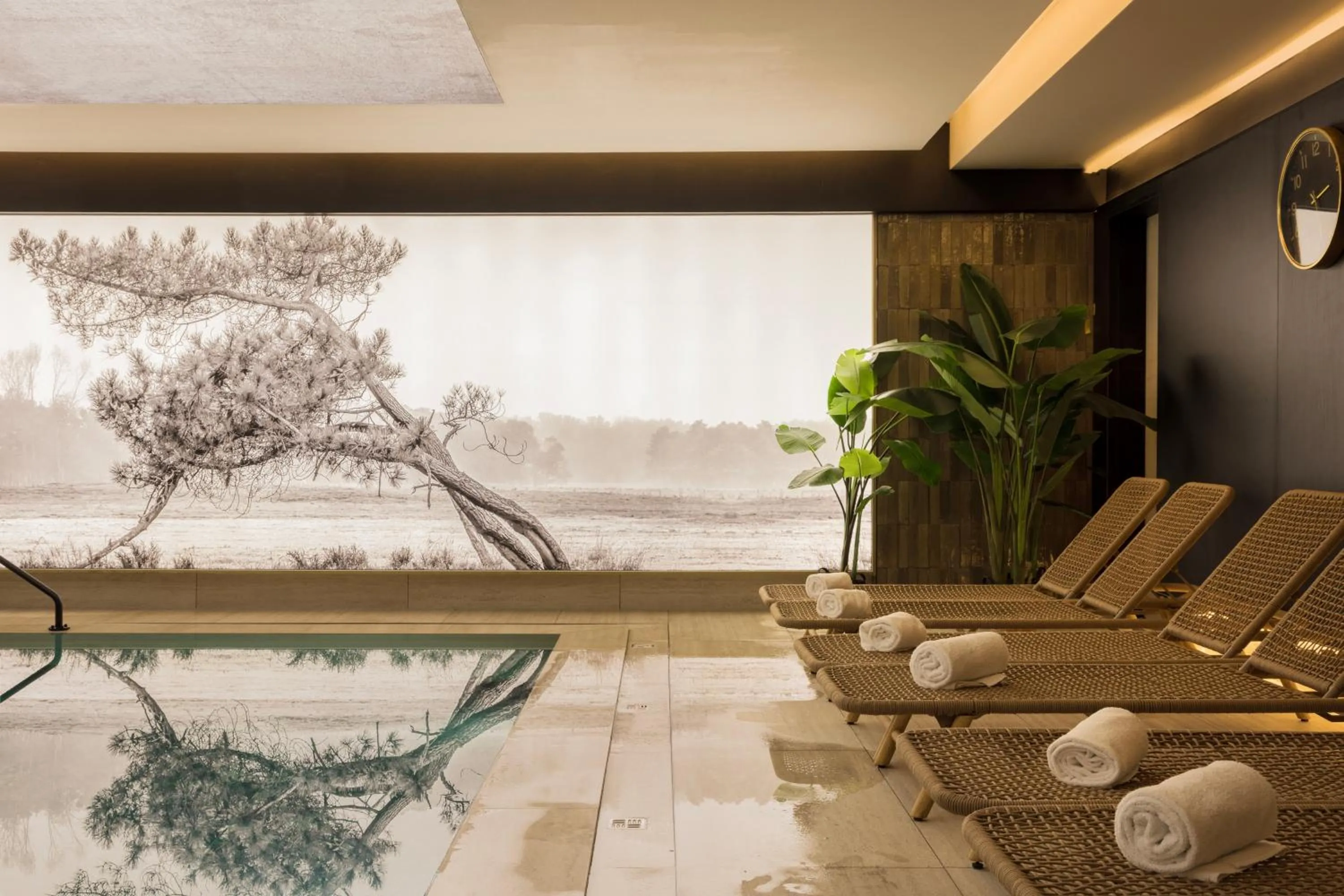 Swimming pool in Hotel Beach Palace by CW Hotel Collection