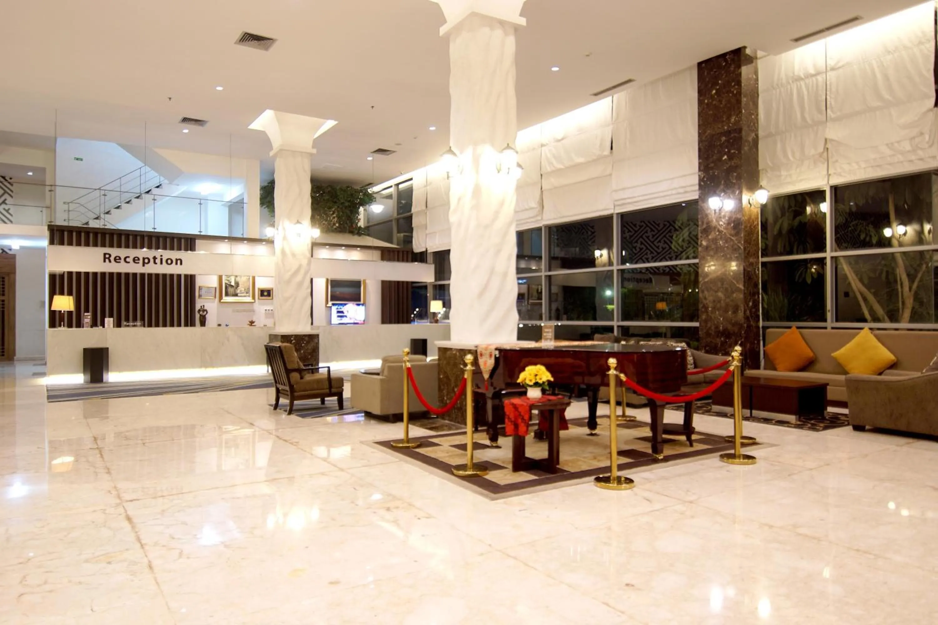 Lobby or reception in Forbis Hotel