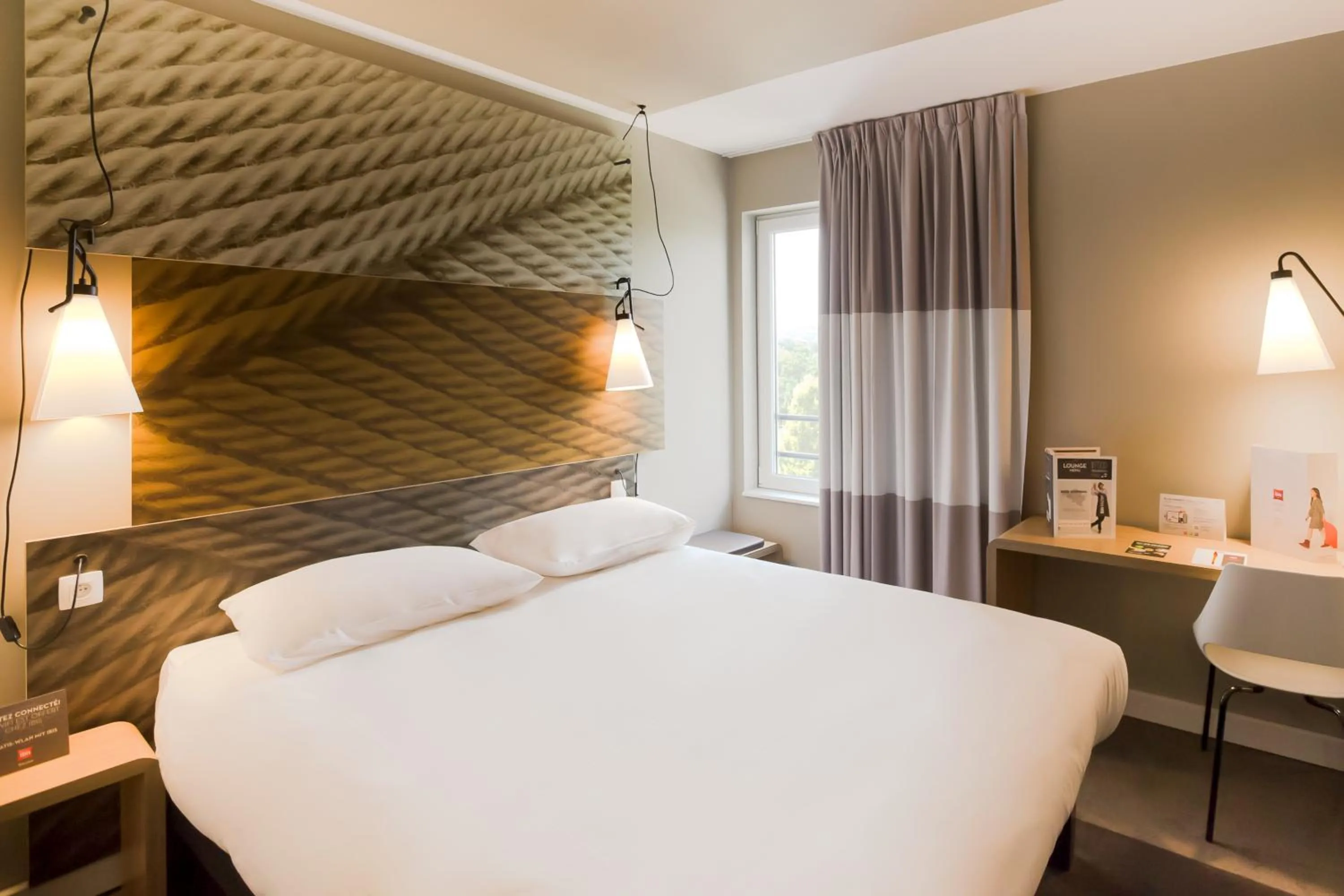 Bed in Ibis Wavre Brussels East