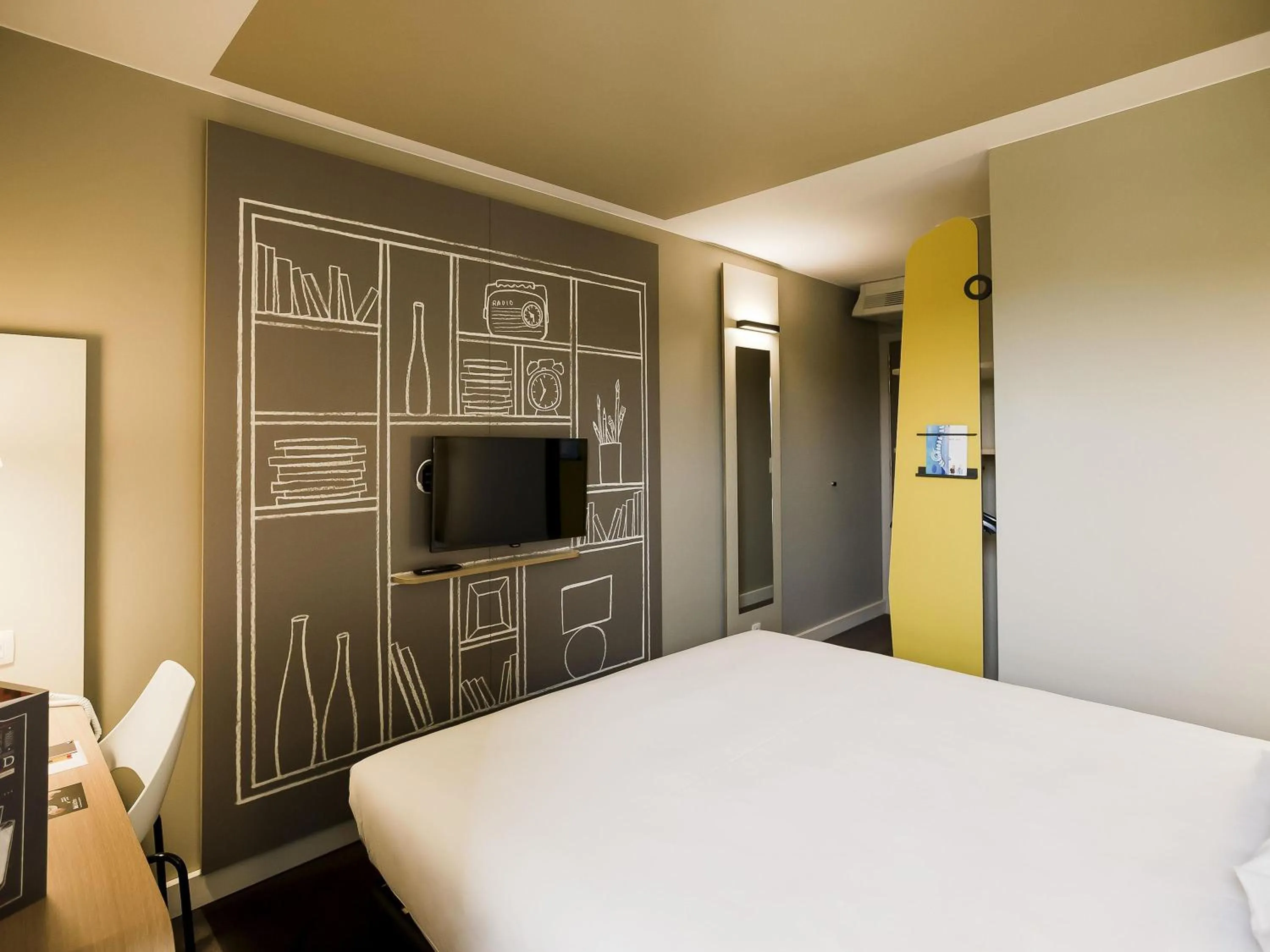 Bedroom, Bed in Ibis Wavre Brussels East