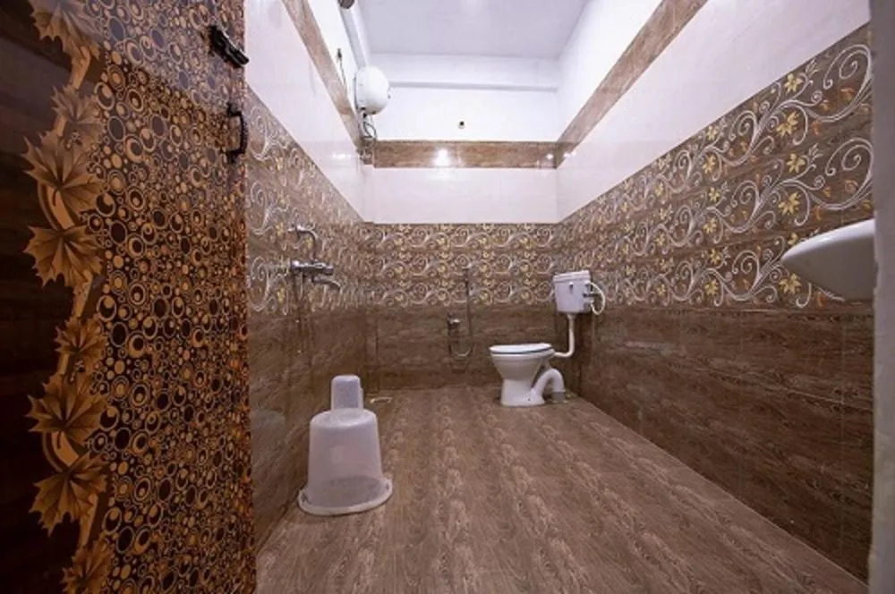 Toilet in Auro Resort