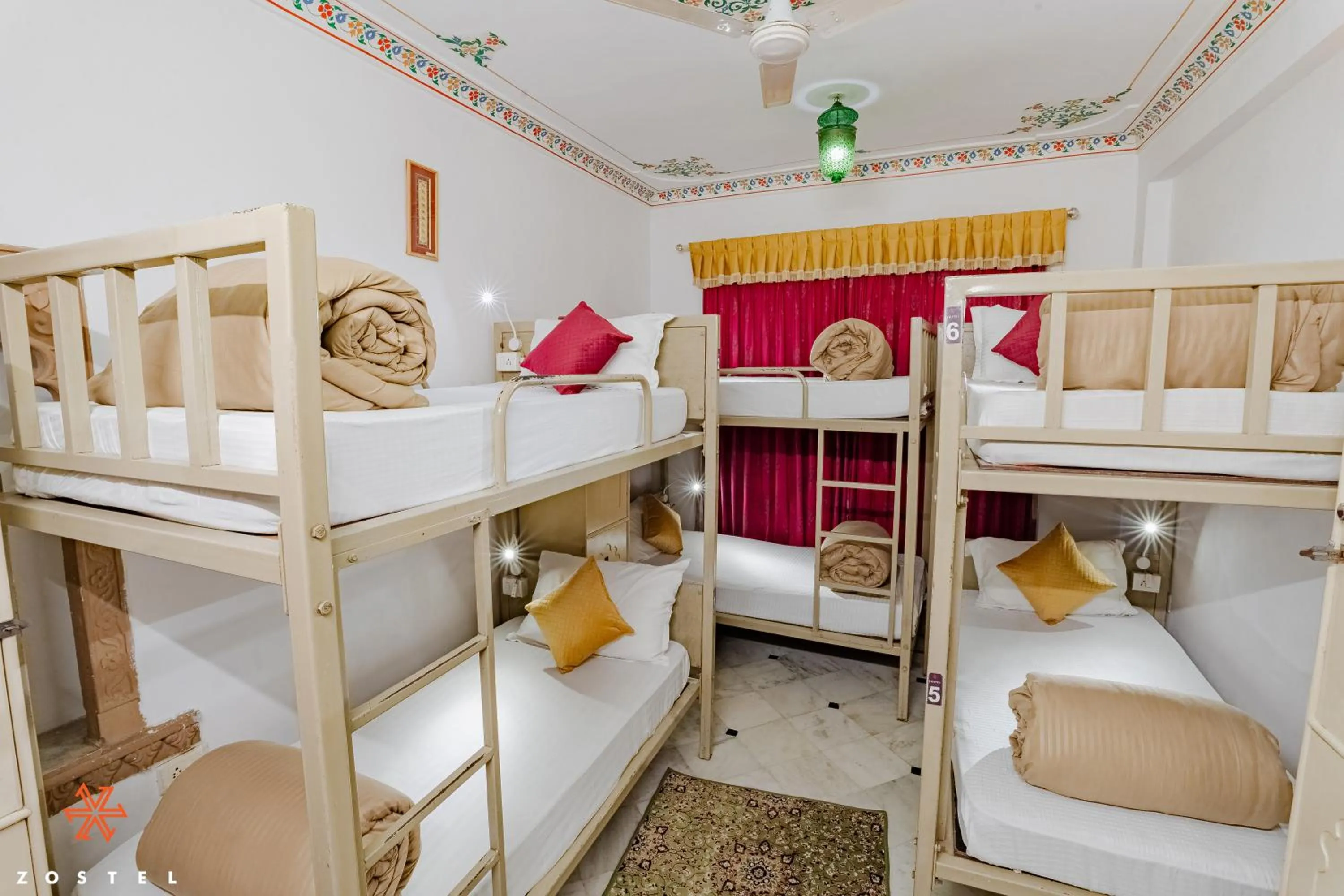 bunk bed, Bed in Zostel Udaipur