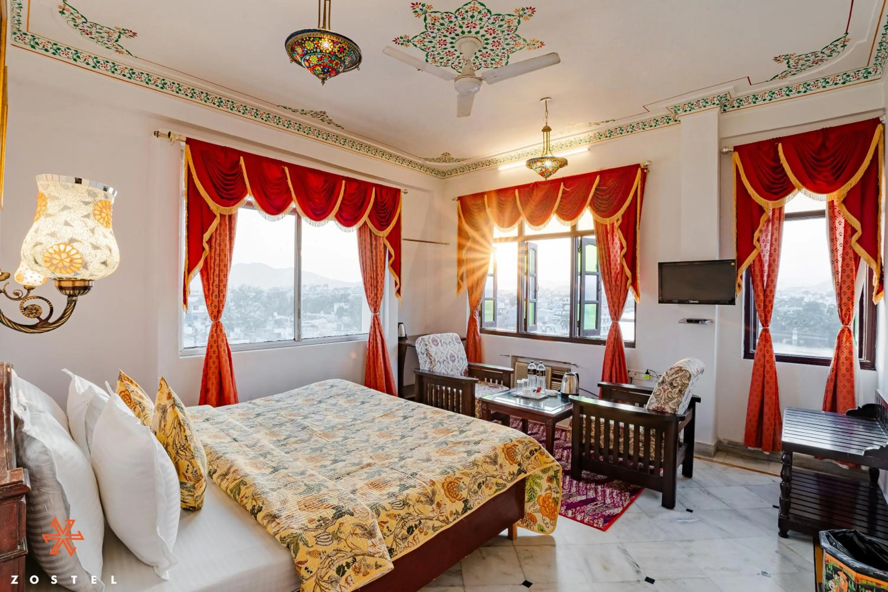 Bed in Zostel Udaipur