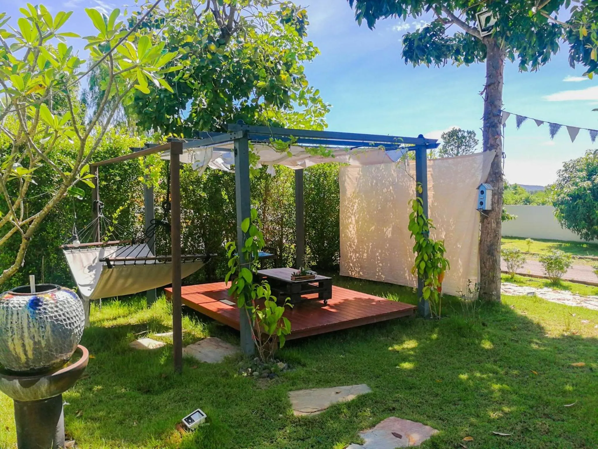 Terrua Main Ten Villa Garden