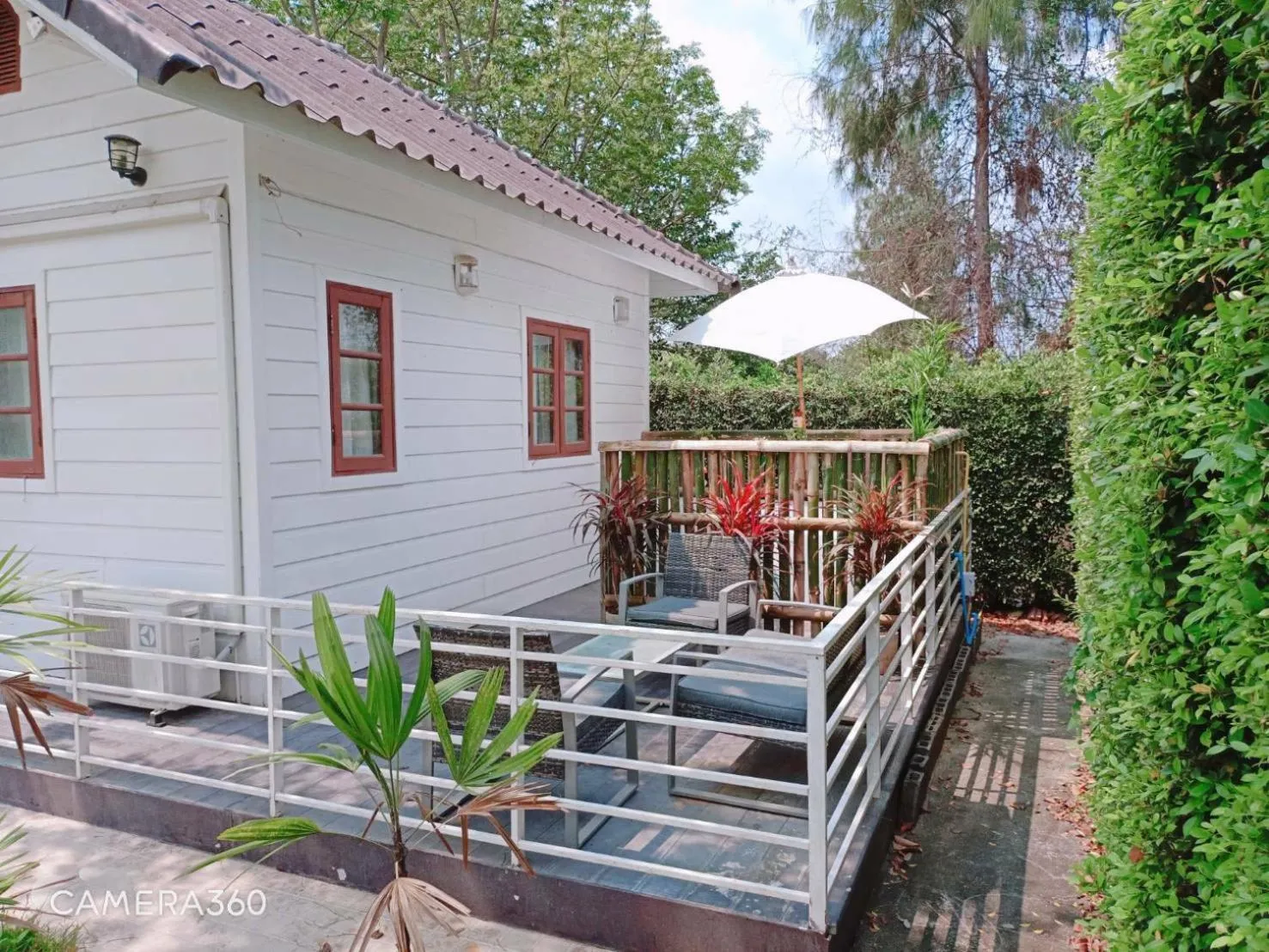 Terrua Main Ten Villa Garden