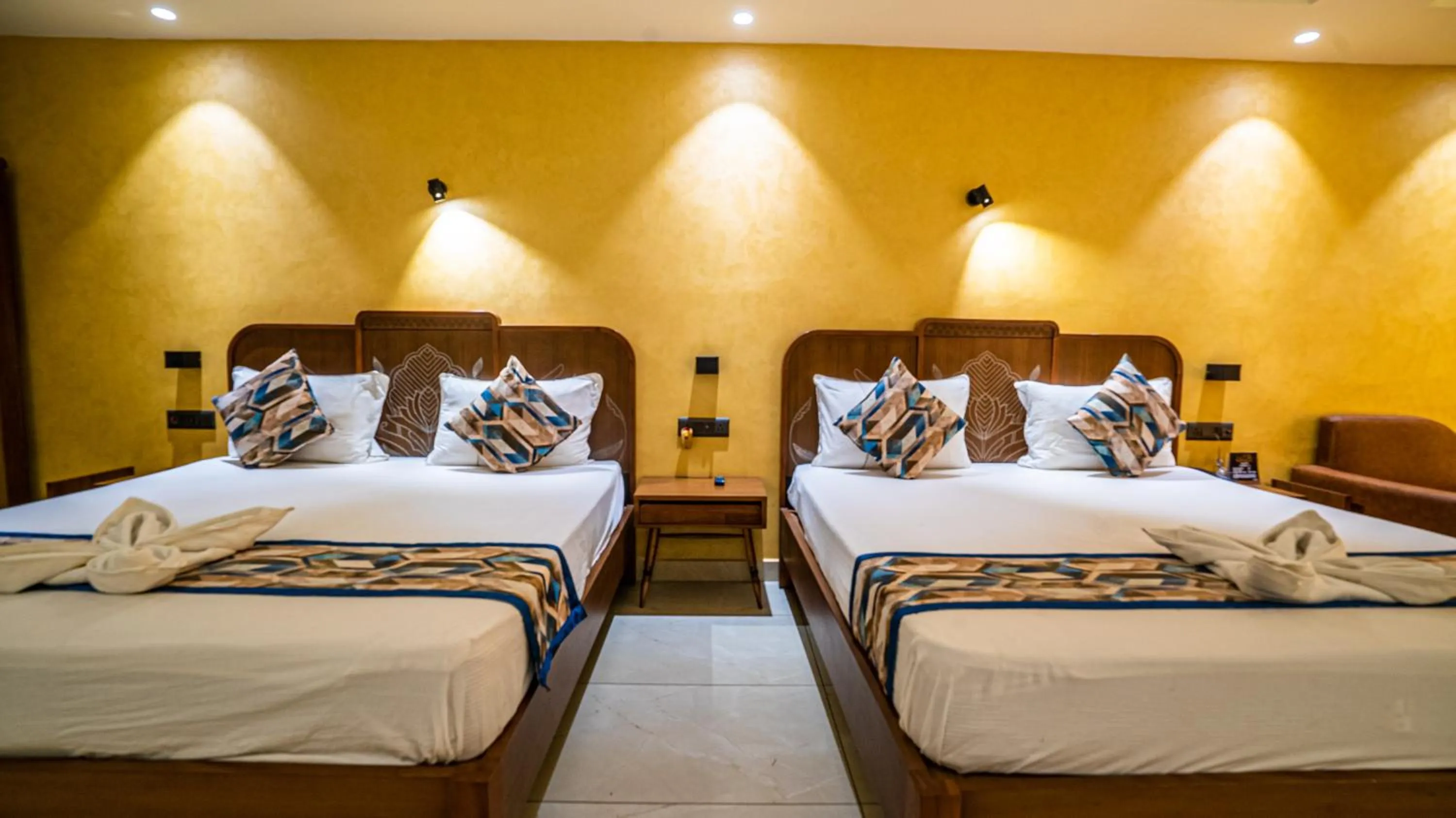 Bed in Hotel Sonar Bangla Tarapith