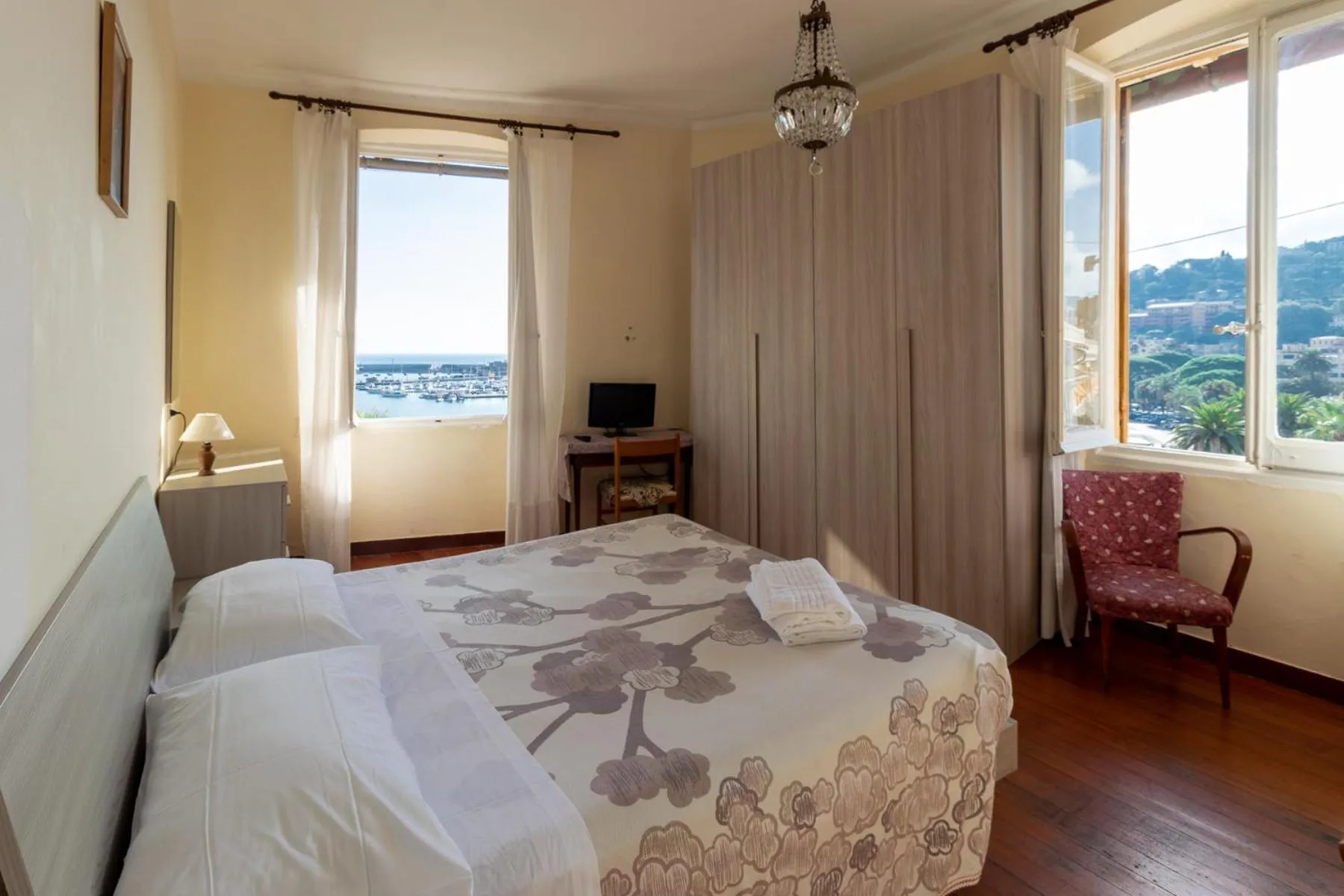 Bedroom, Bed in Albergo Bandoni