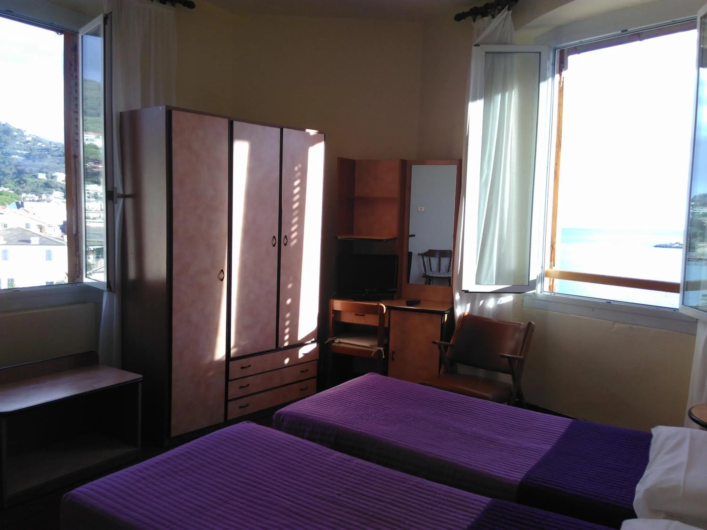 Photo of the whole room, Bed in Albergo Bandoni