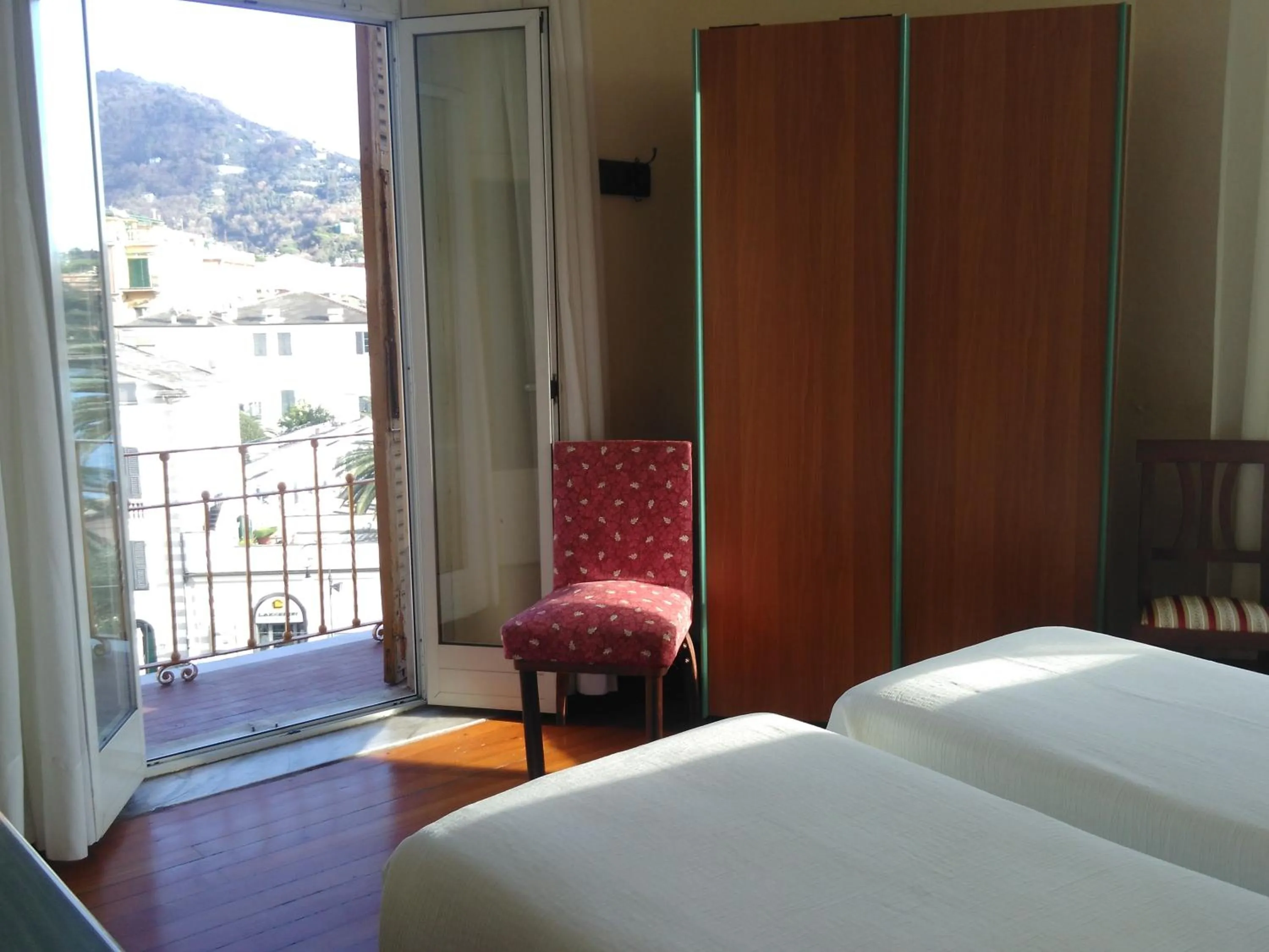 Photo of the whole room, Bed in Albergo Bandoni