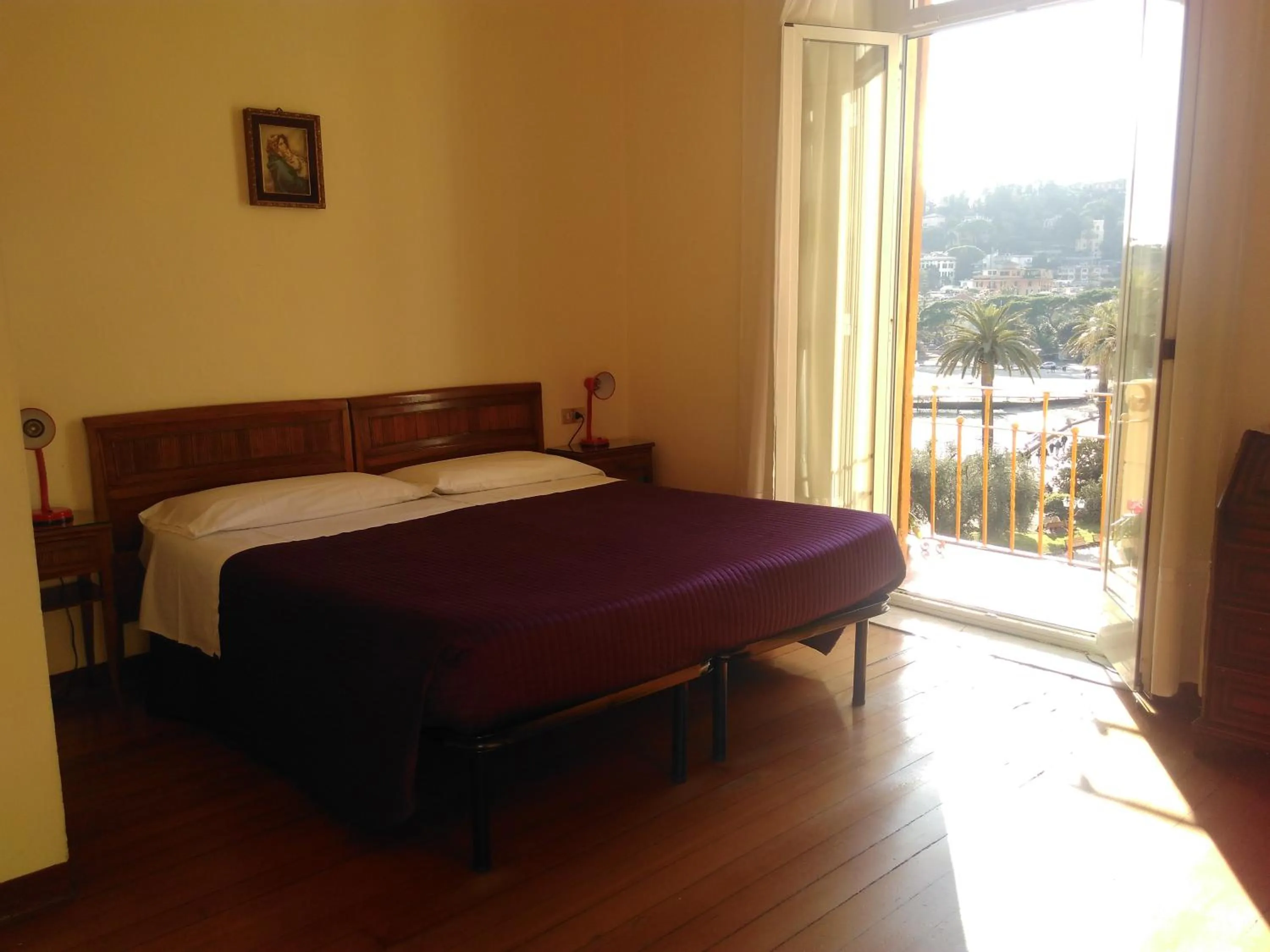 Photo of the whole room, Bed in Albergo Bandoni