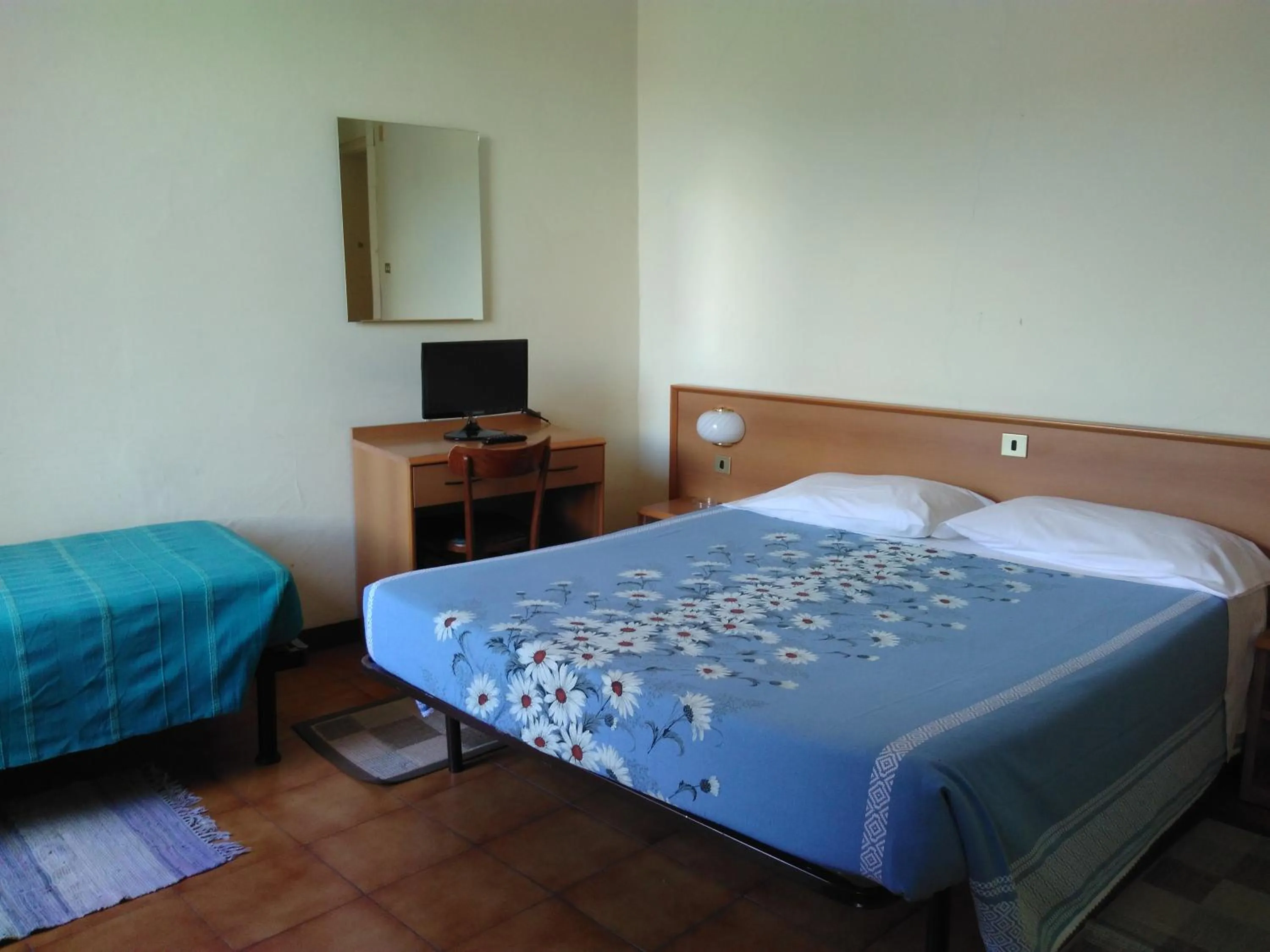 Photo of the whole room, Bed in Albergo Bandoni
