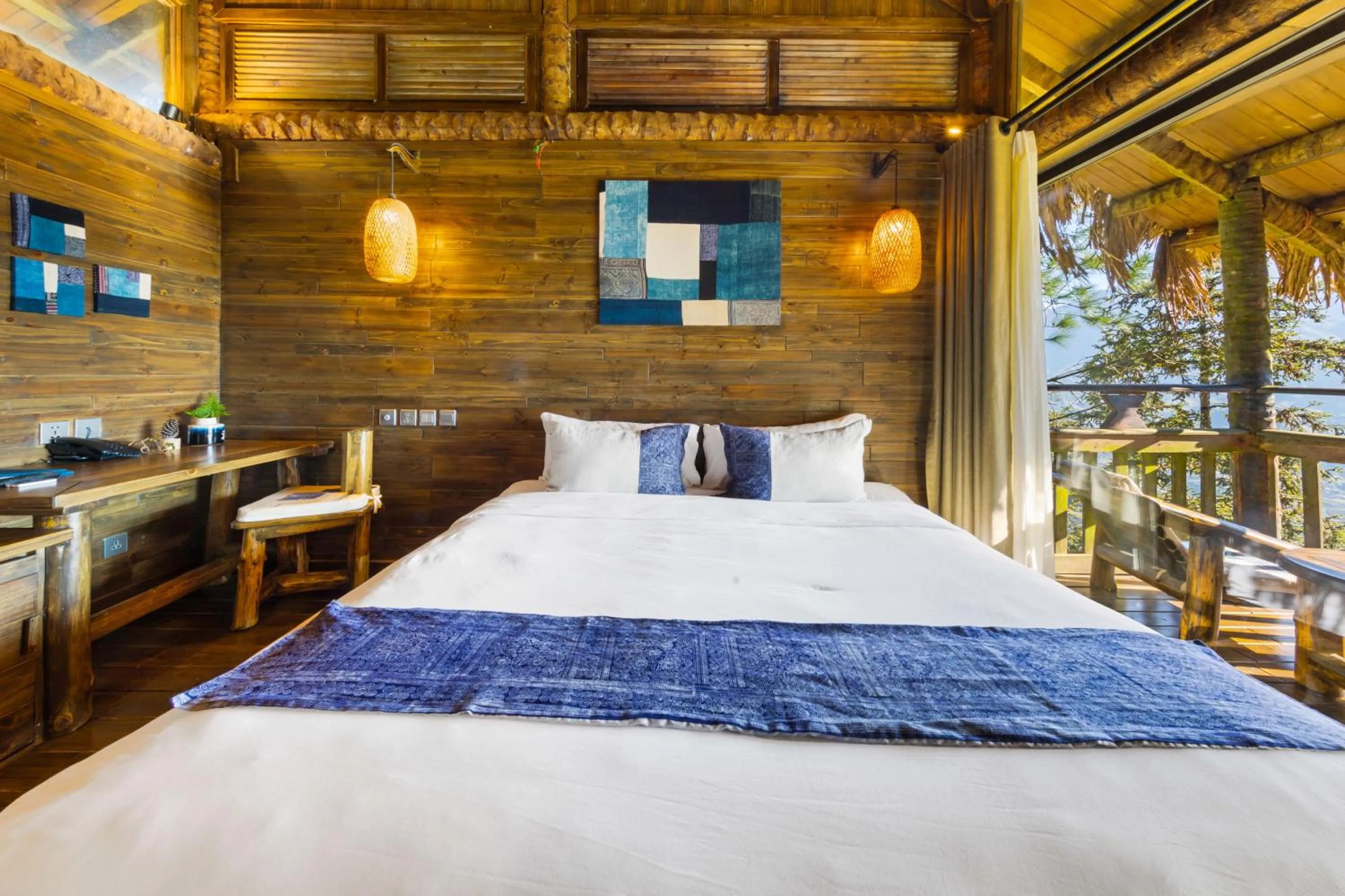 Bed in Sapa Jade Hill Resort & Spa