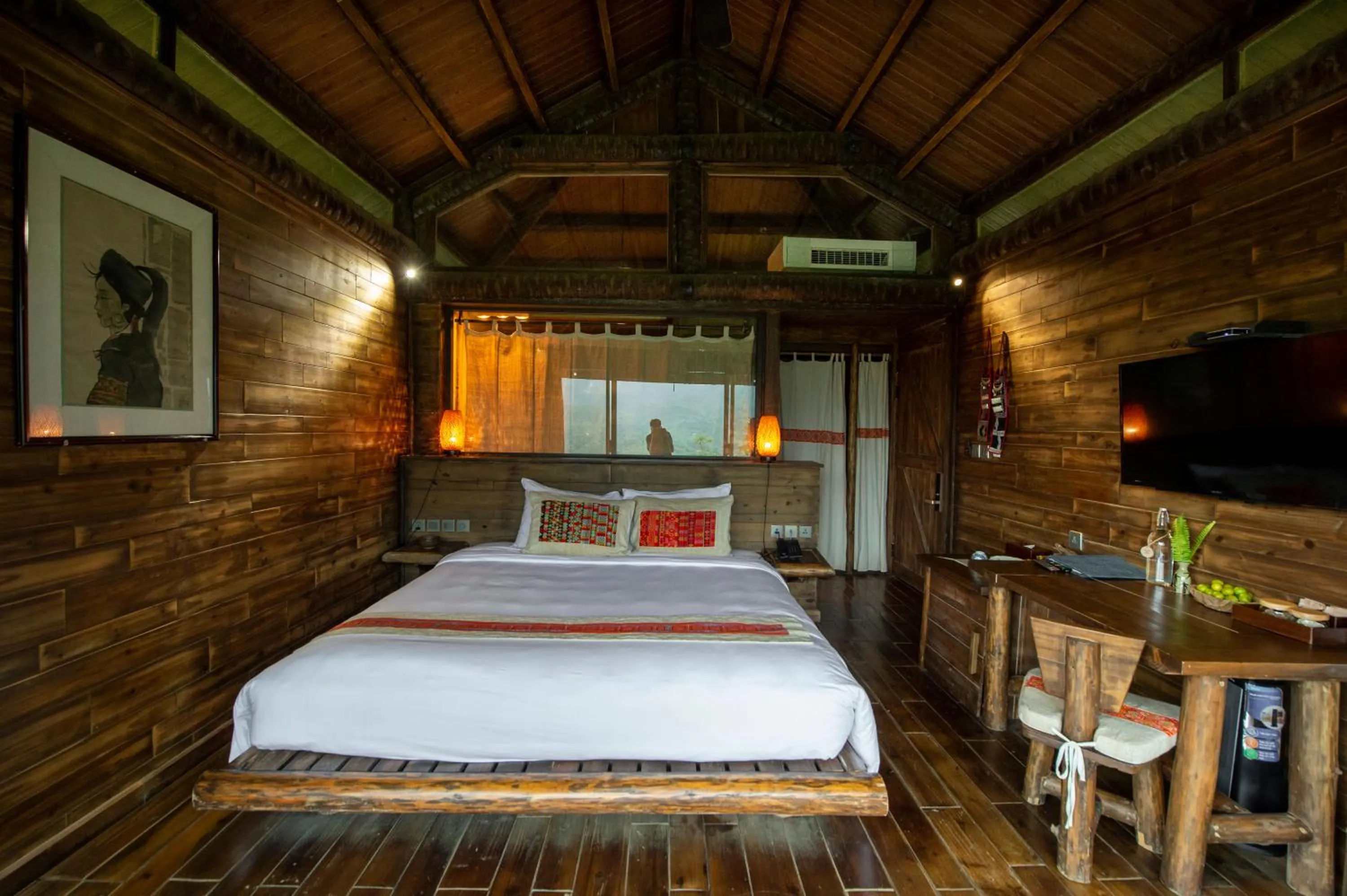 Bed in Sapa Jade Hill Resort & Spa