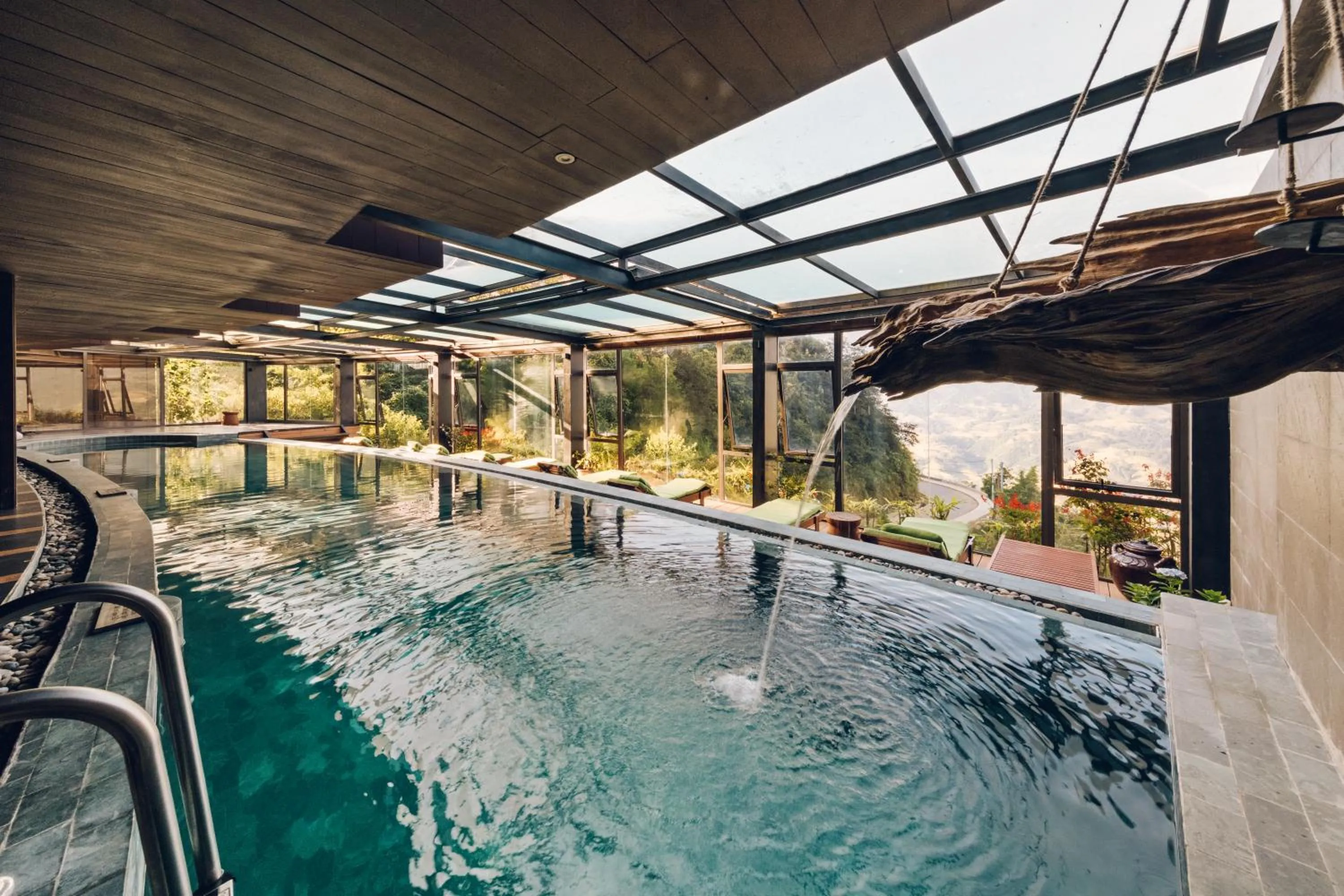 Swimming pool in Sapa Jade Hill Resort & Spa