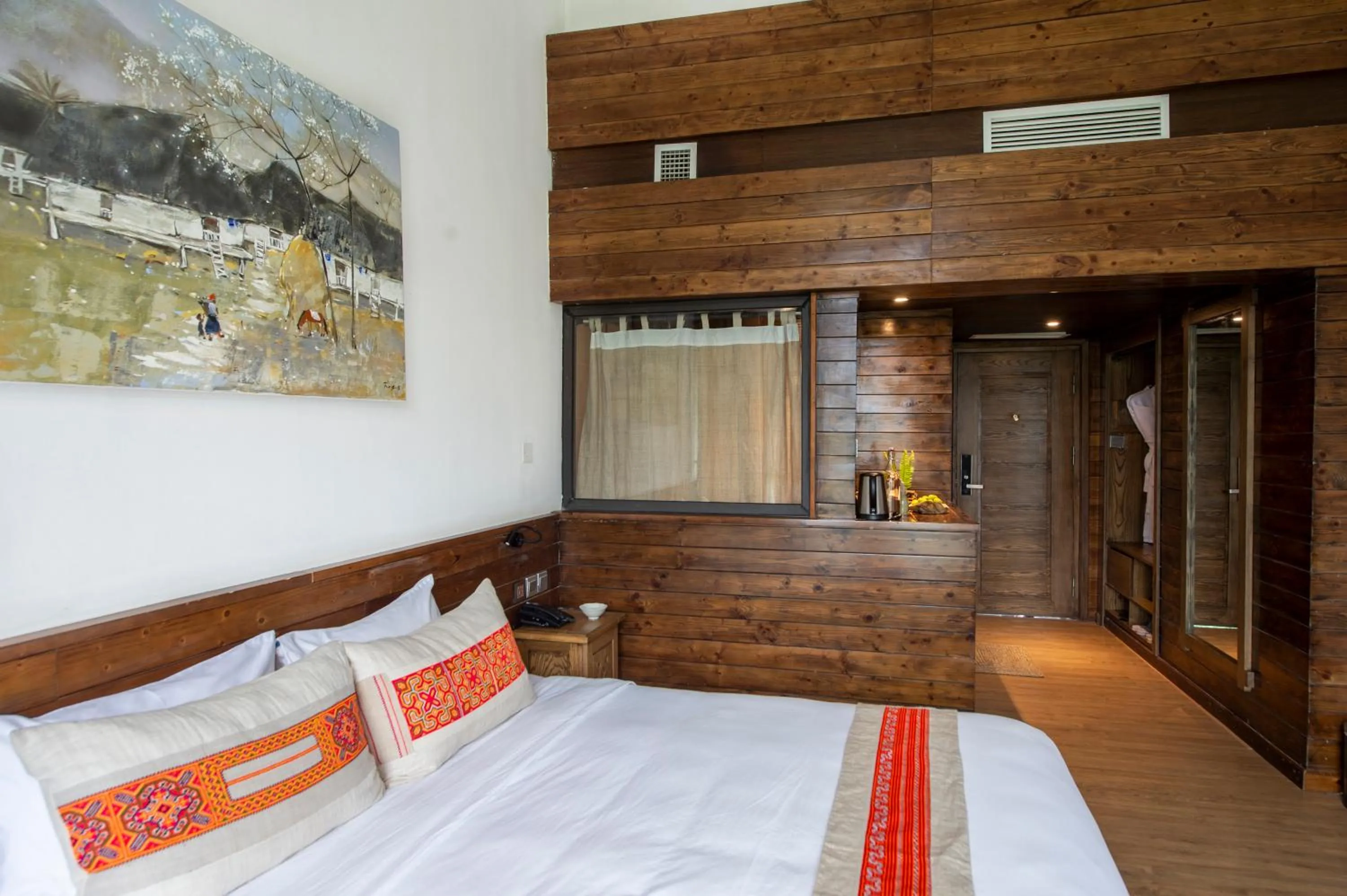 Bed in Sapa Jade Hill Resort & Spa