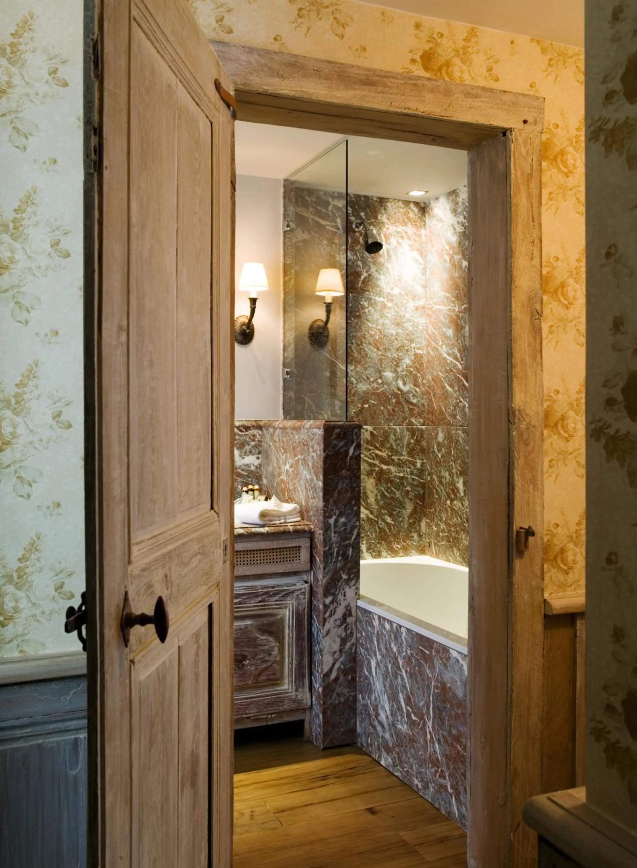 Bathroom in Relais Bourgondisch Cruyce, A Luxe Worldwide Hotel