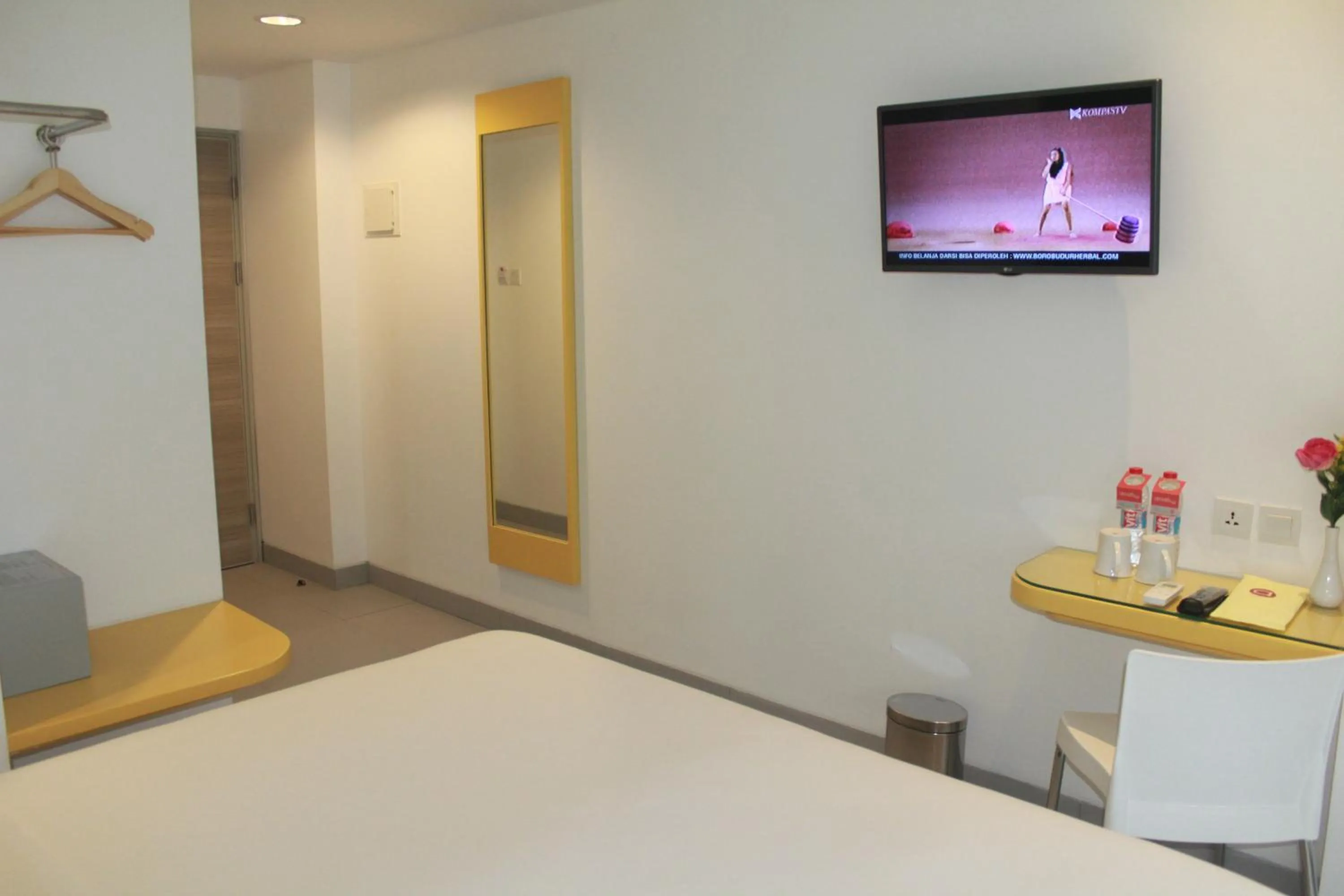 Bedroom in Amaris Hotel Margorejo Surabaya