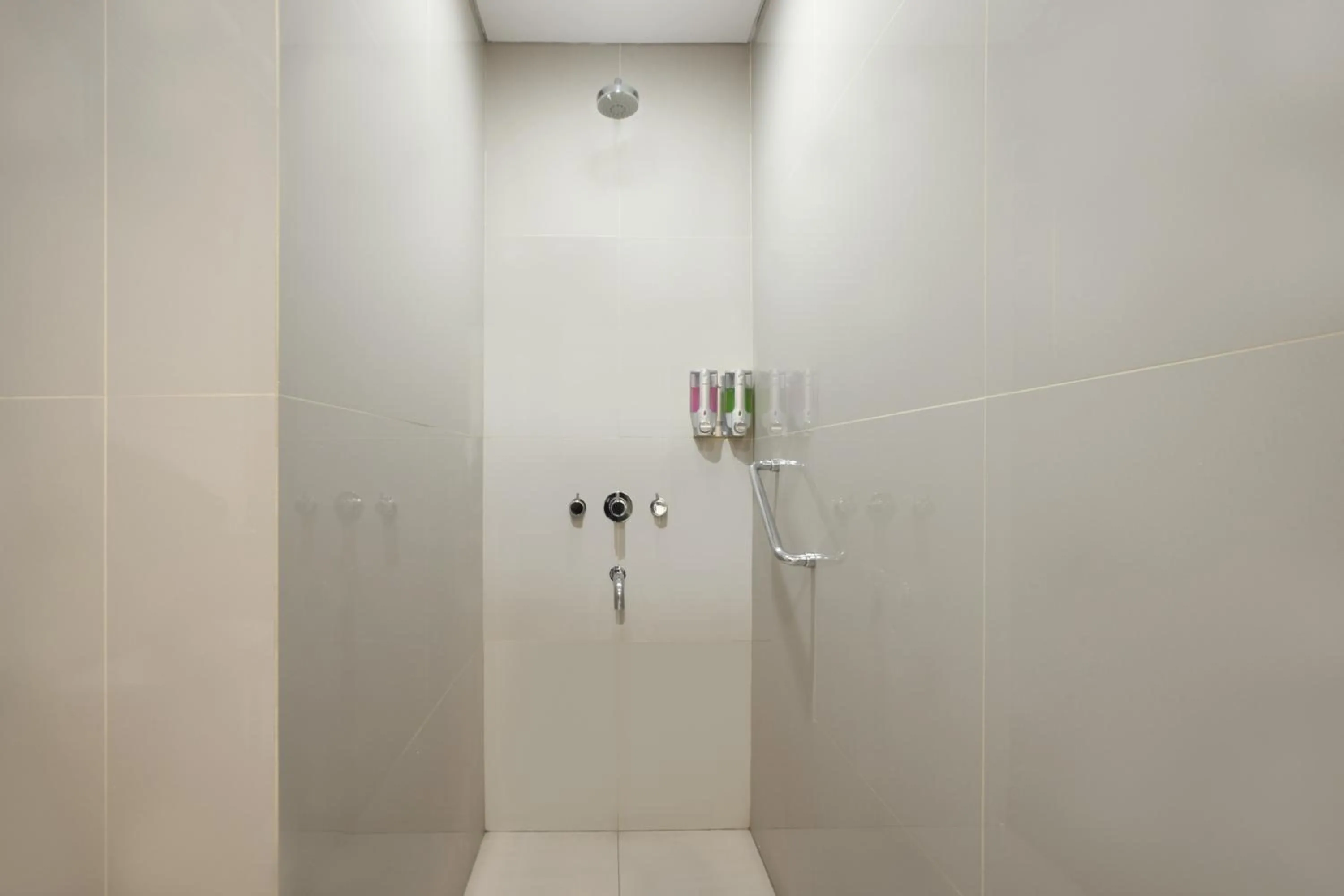 bunk bed in Amaris Hotel Margorejo Surabaya