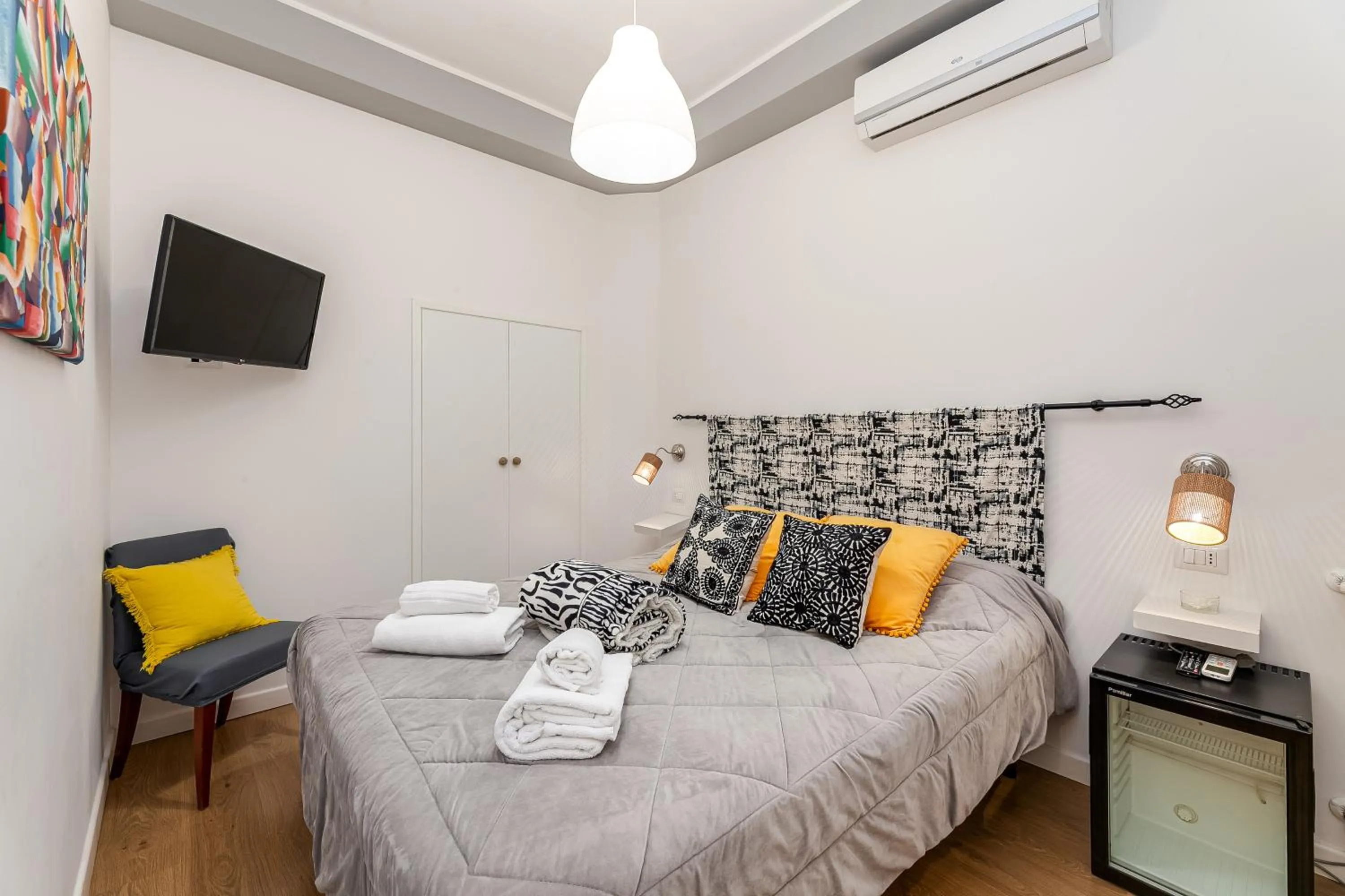 Bedroom, Bed in Julius Caesar Home