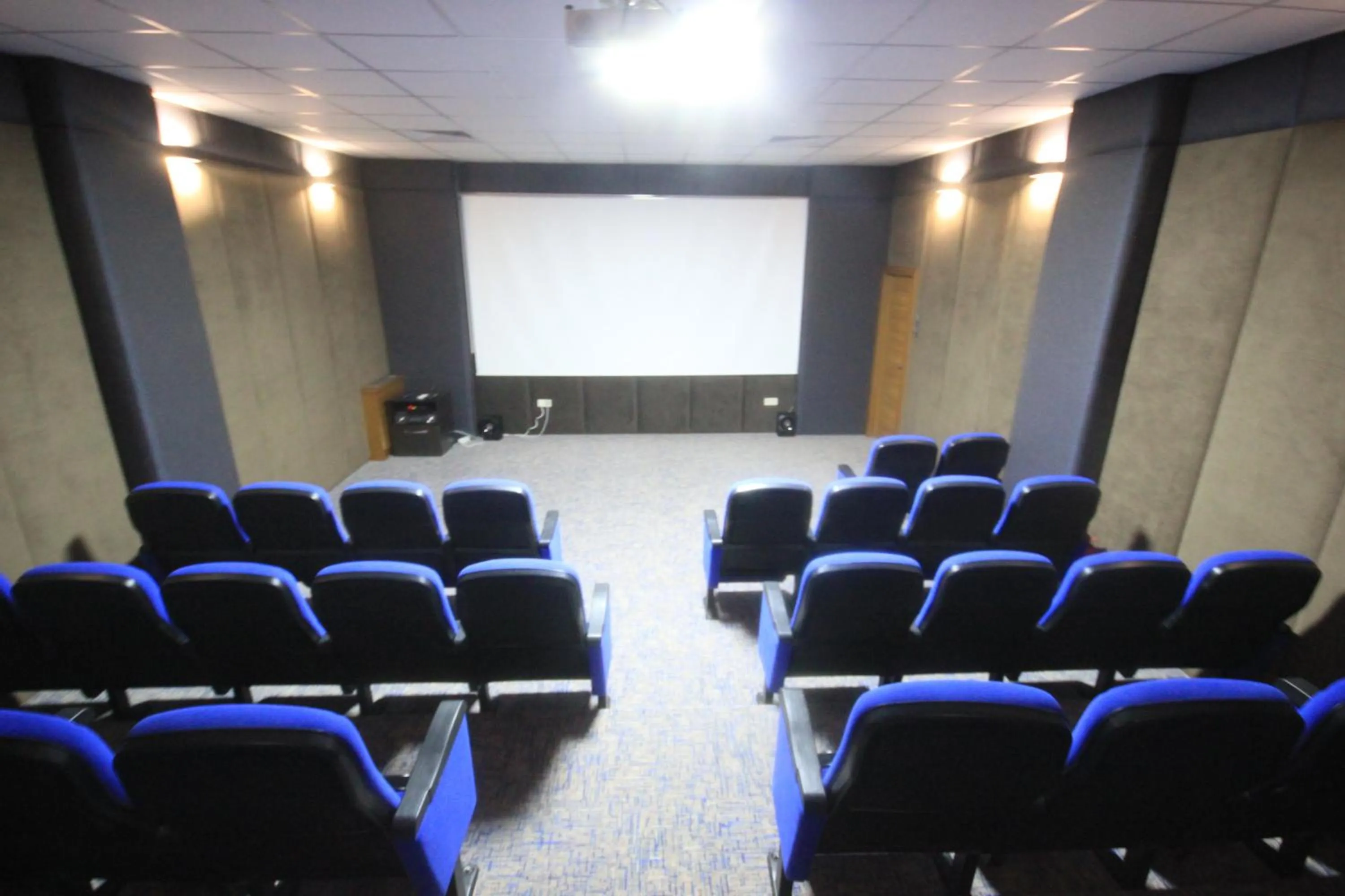 Business facilities in Garden Zara Hotel