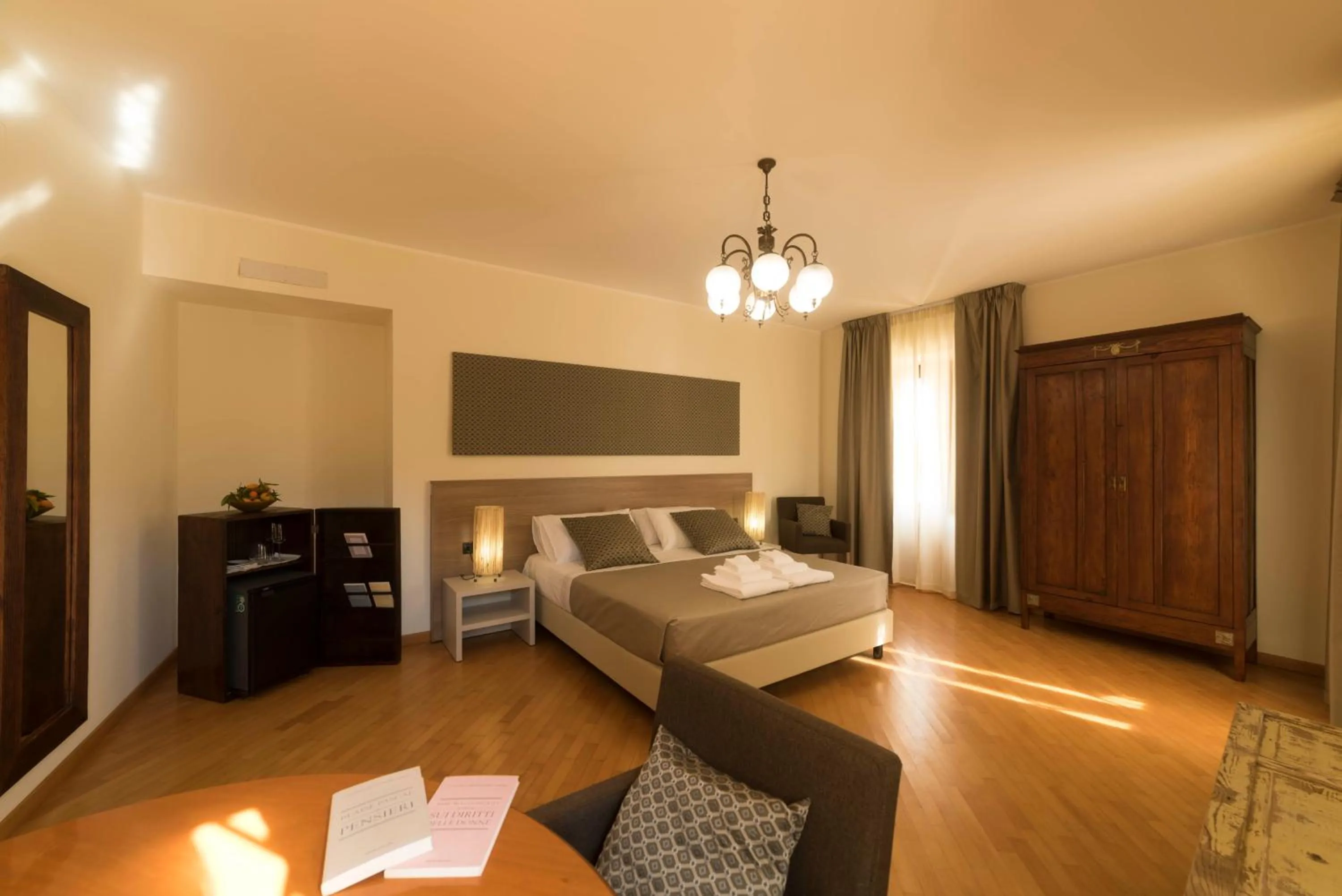 Photo of the whole room, Bed in BBuSS Country Club