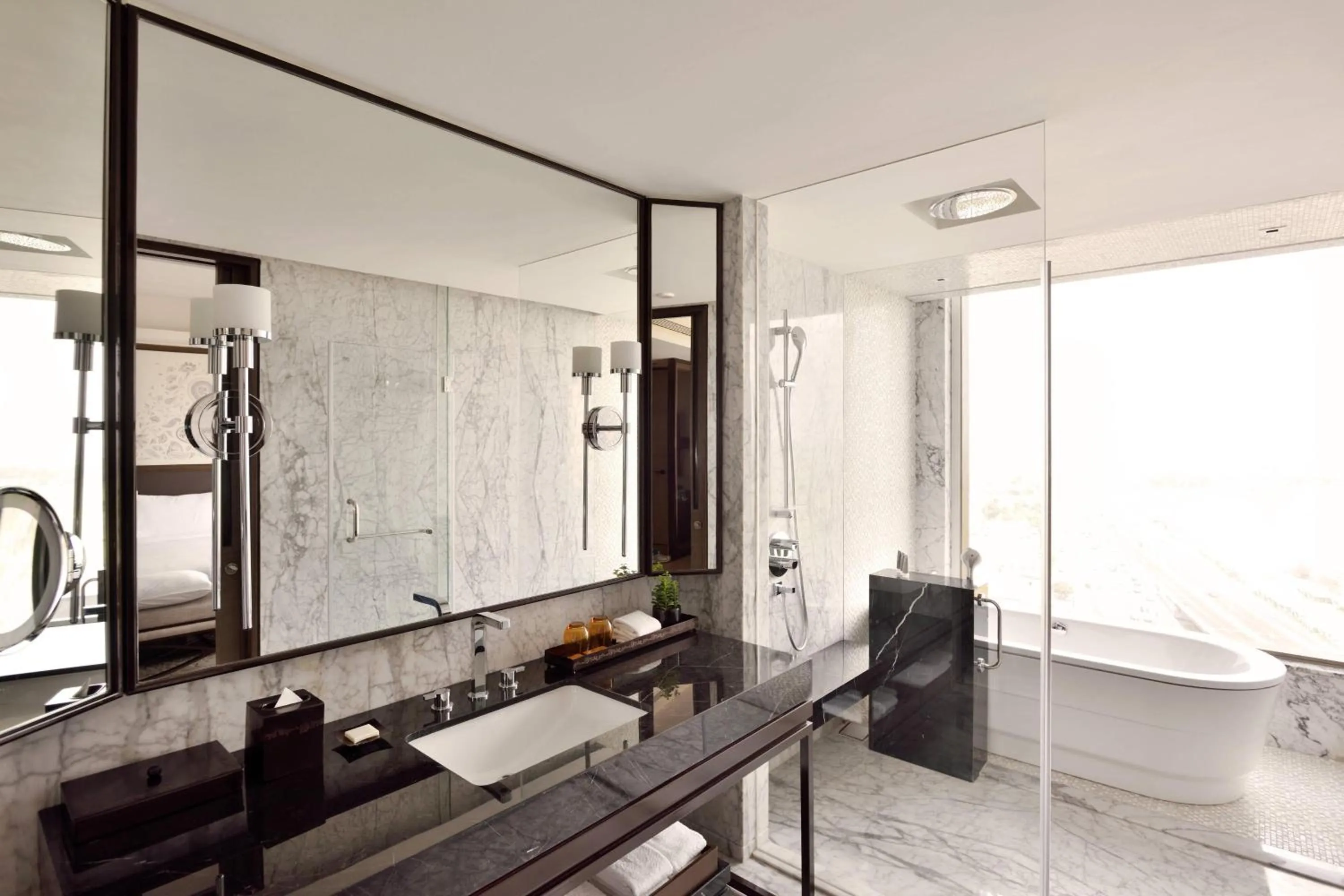 Bathroom in JW Marriott Hotel Kolkata