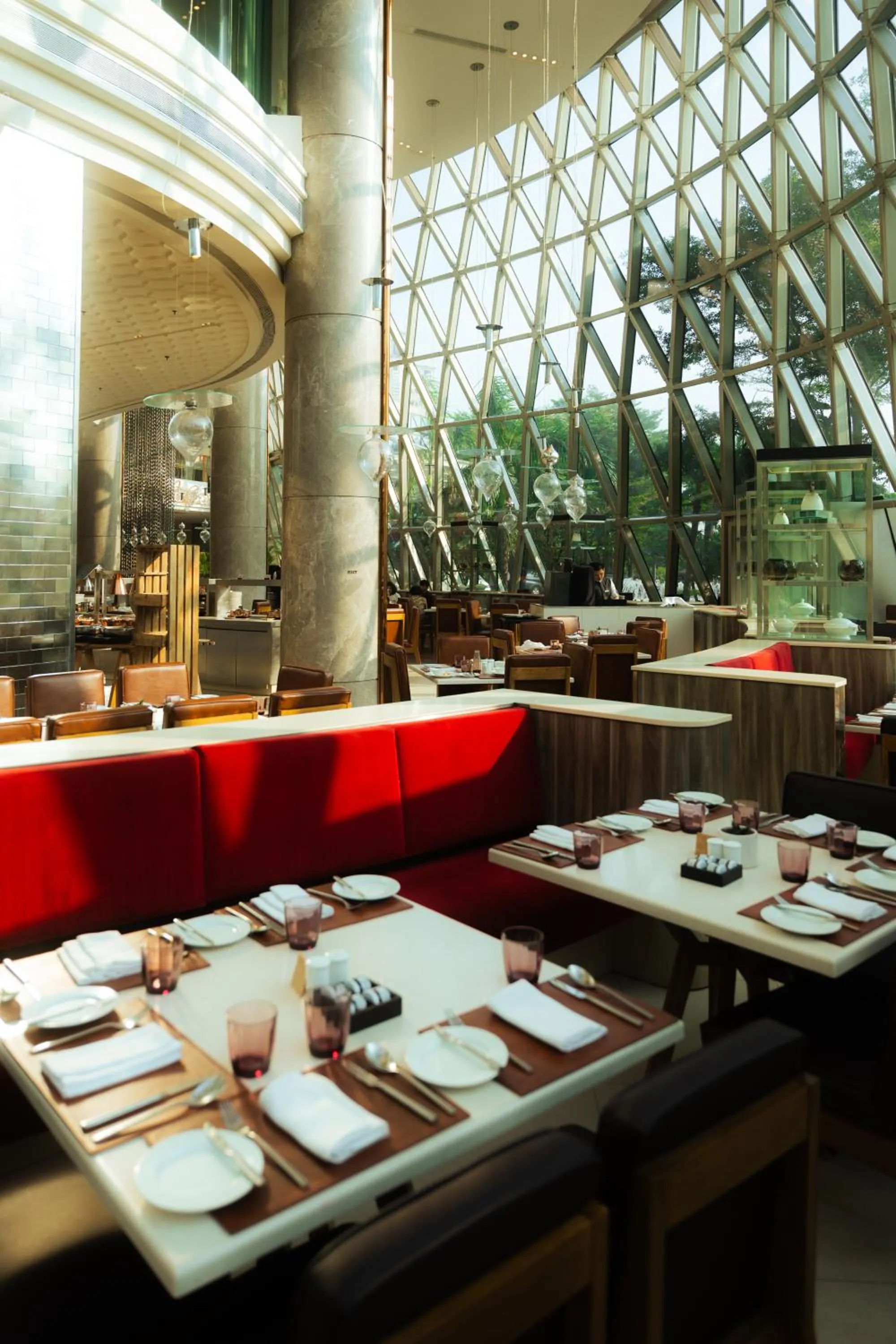 Restaurant/places to eat in JW Marriott Hotel Kolkata