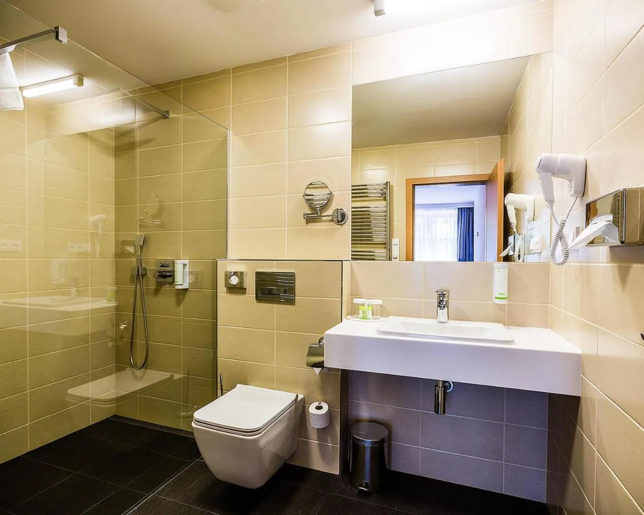 Shower in Amenity Hotel & Resort Špindlerův Mlýn