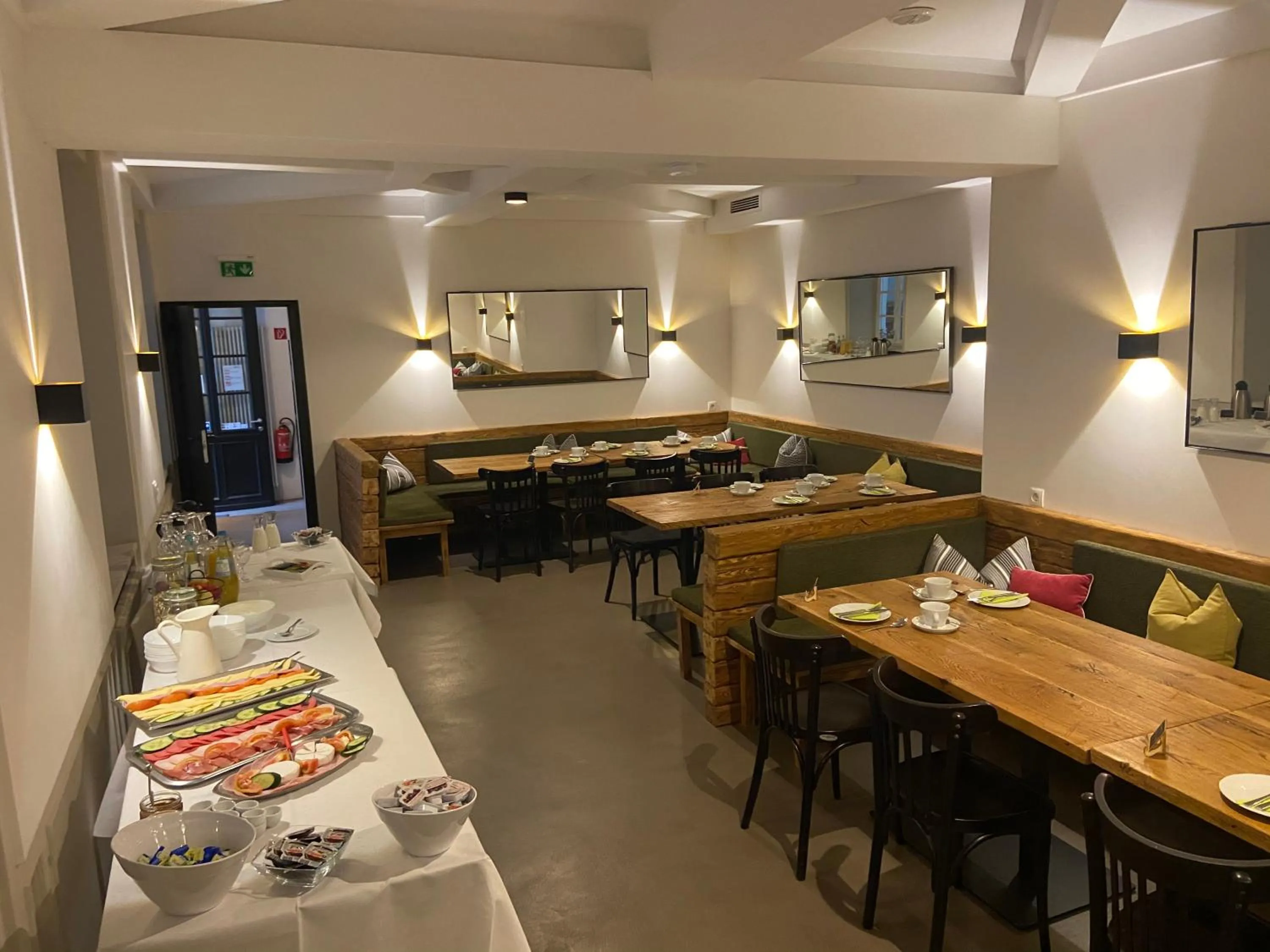 Breakfast in Hotel Restaurant Goldenes Ross