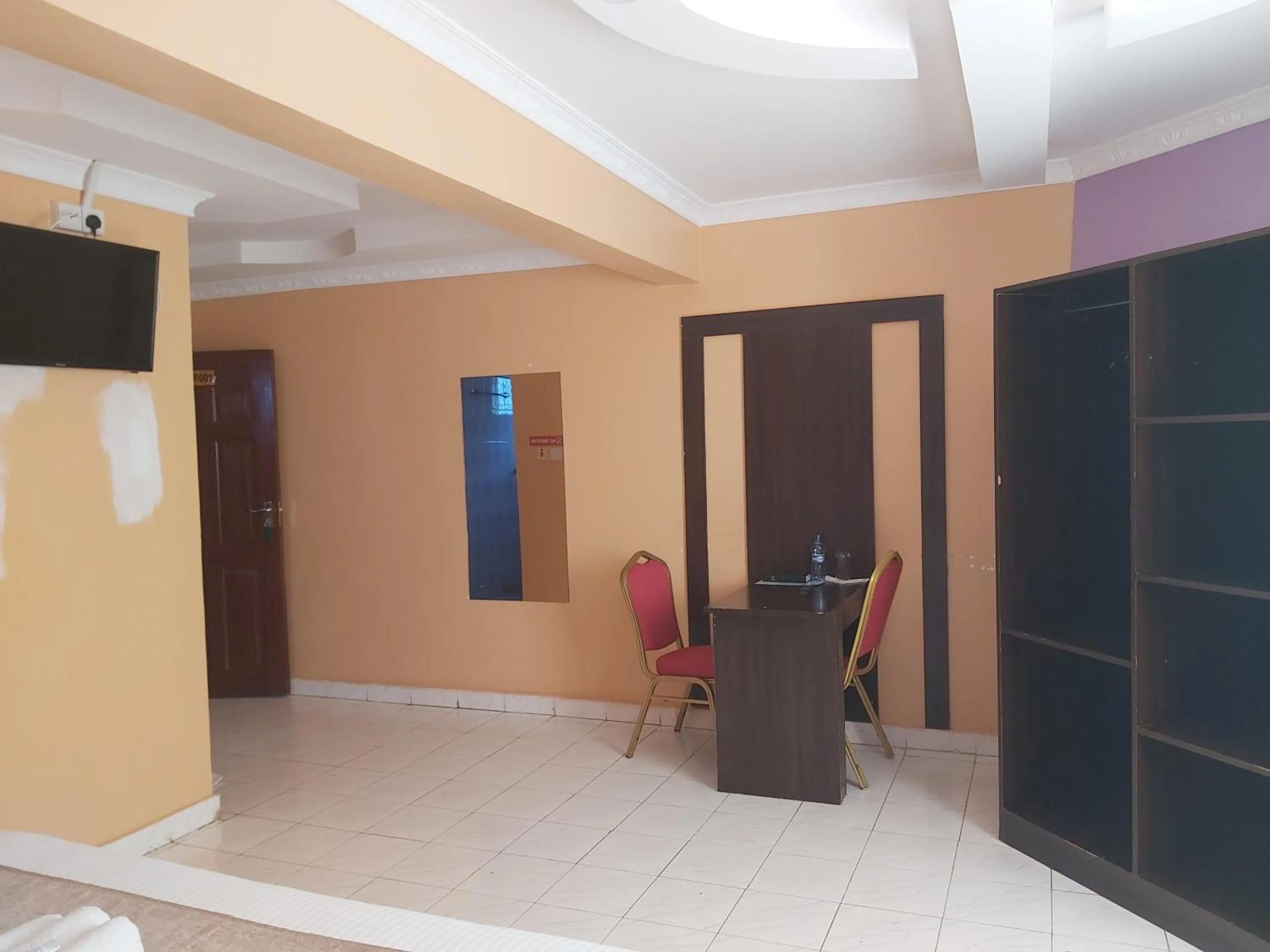 TV and multimedia in Sahara Gardens Bomet